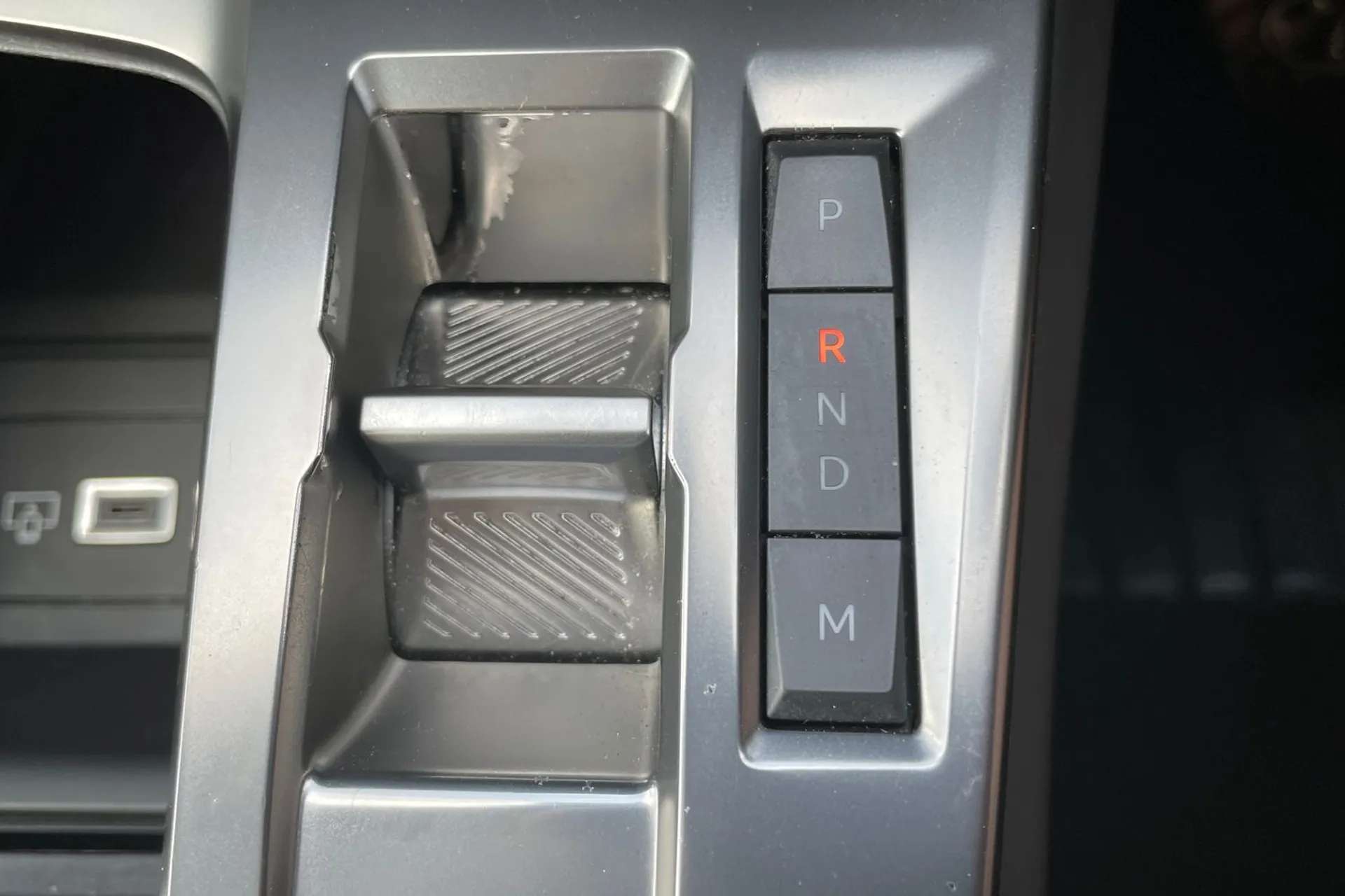 2023 PEUGEOT 408 2023 PEUGEOT 408