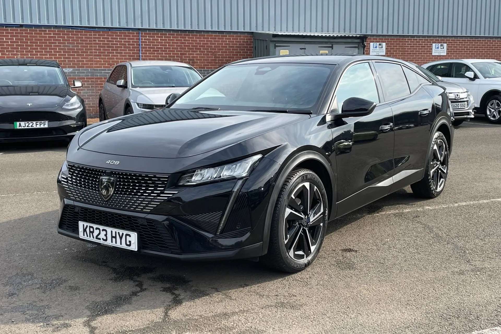 2023 PEUGEOT 408 2023 PEUGEOT 408
