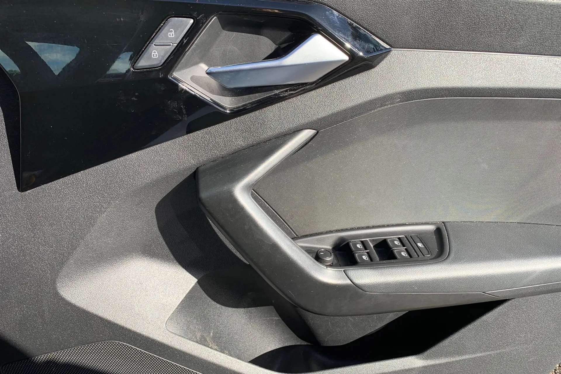 2021 AUDI A1 2021 AUDI A1