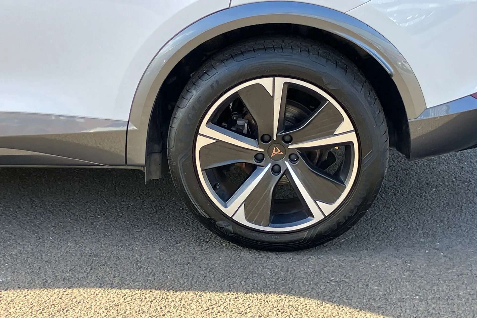 2024 CUPRA FORMENTOR 2024 CUPRA FORMENTOR