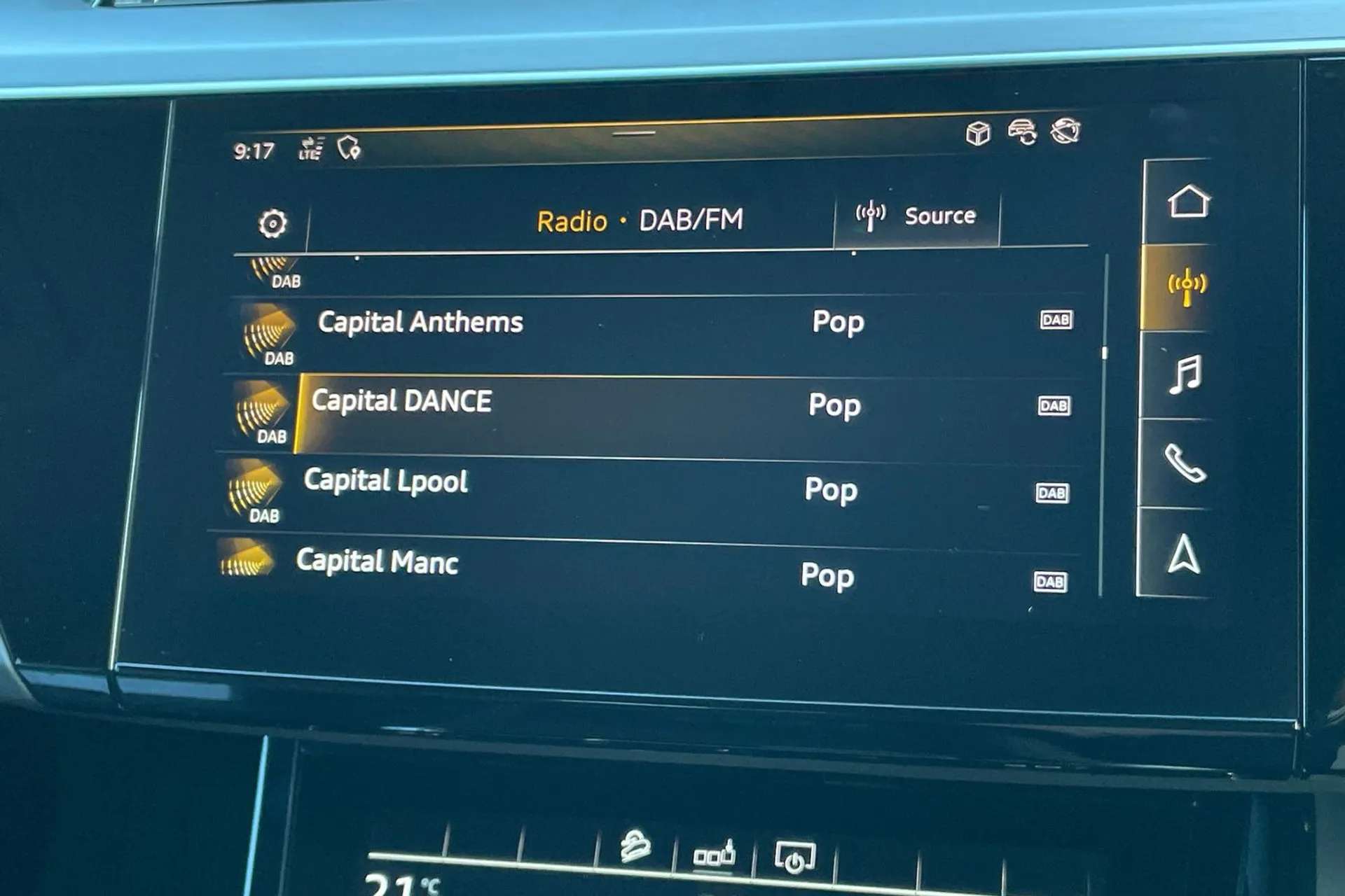 2021 AUDI E-TRON 2021 AUDI E-TRON