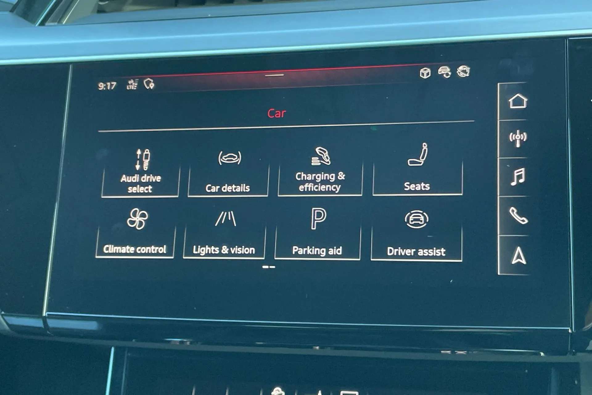 2021 AUDI E-TRON 2021 AUDI E-TRON