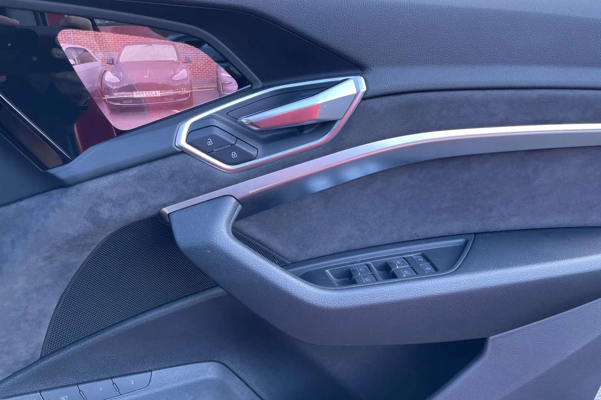 2021 AUDI E-TRON 2021 AUDI E-TRON