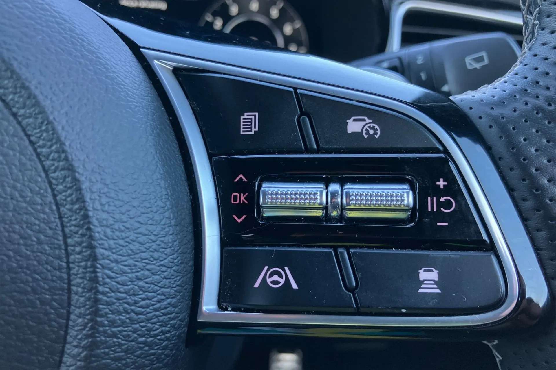 2023 KIA XCEED 2023 KIA XCEED