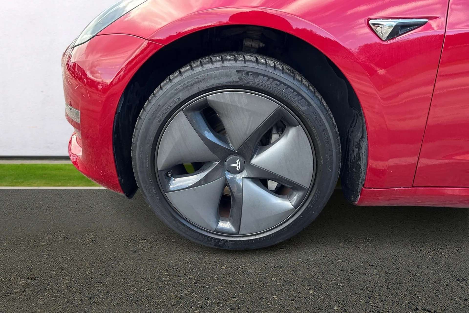 2019 TESLA MODEL 3 2019 TESLA MODEL 3