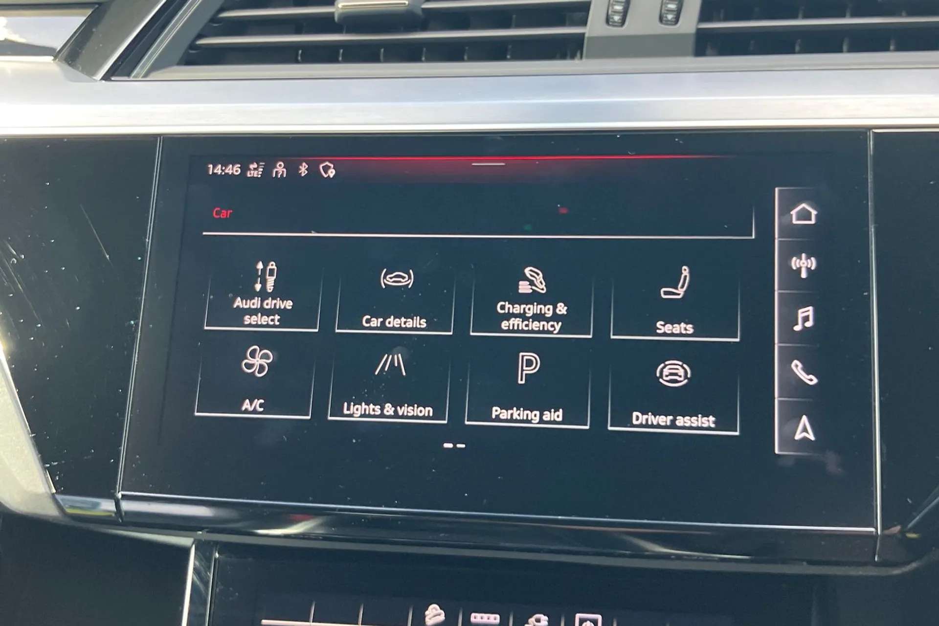 2021 AUDI E-TRON 2021 AUDI E-TRON