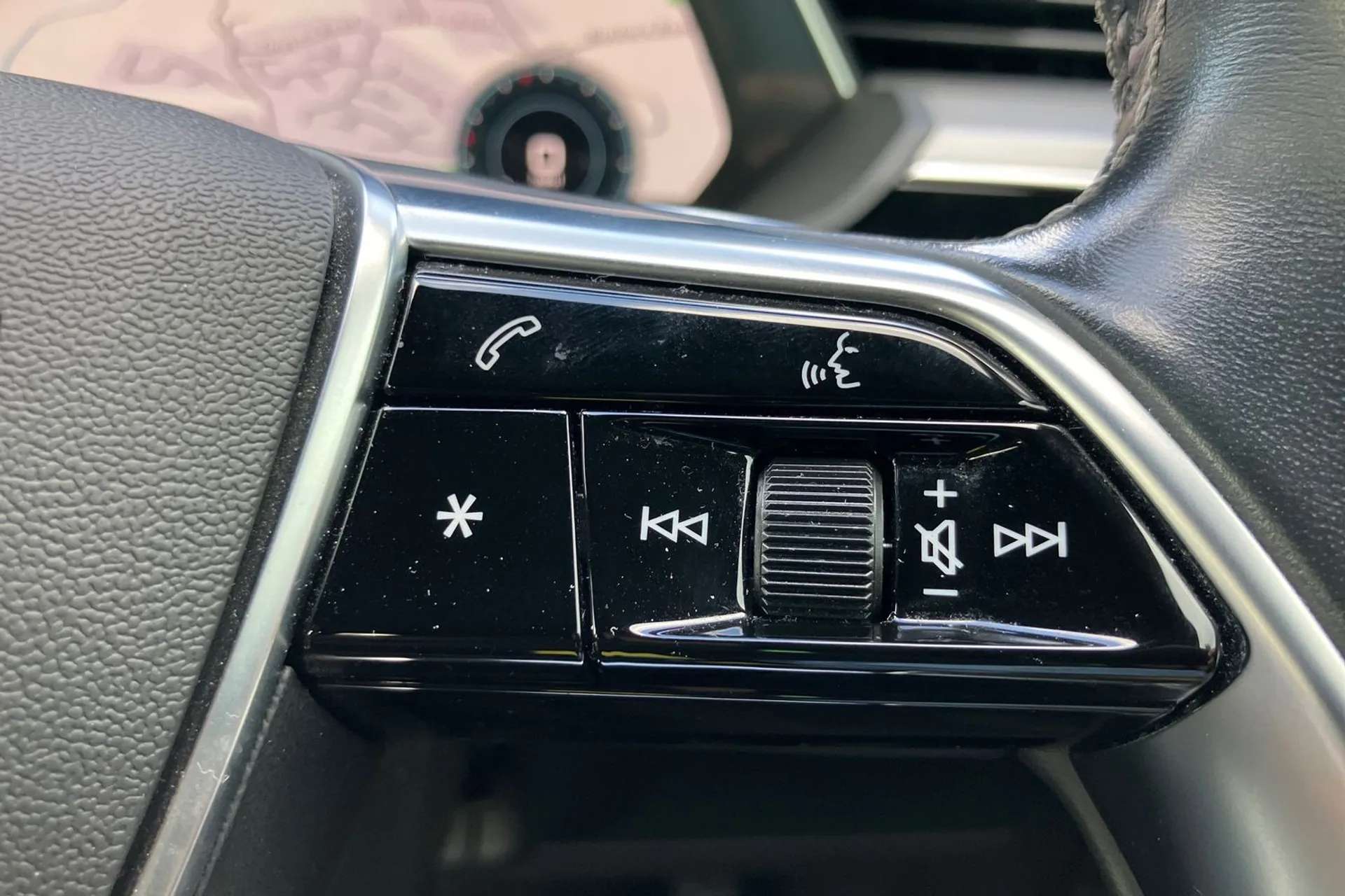 2021 AUDI E-TRON 2021 AUDI E-TRON