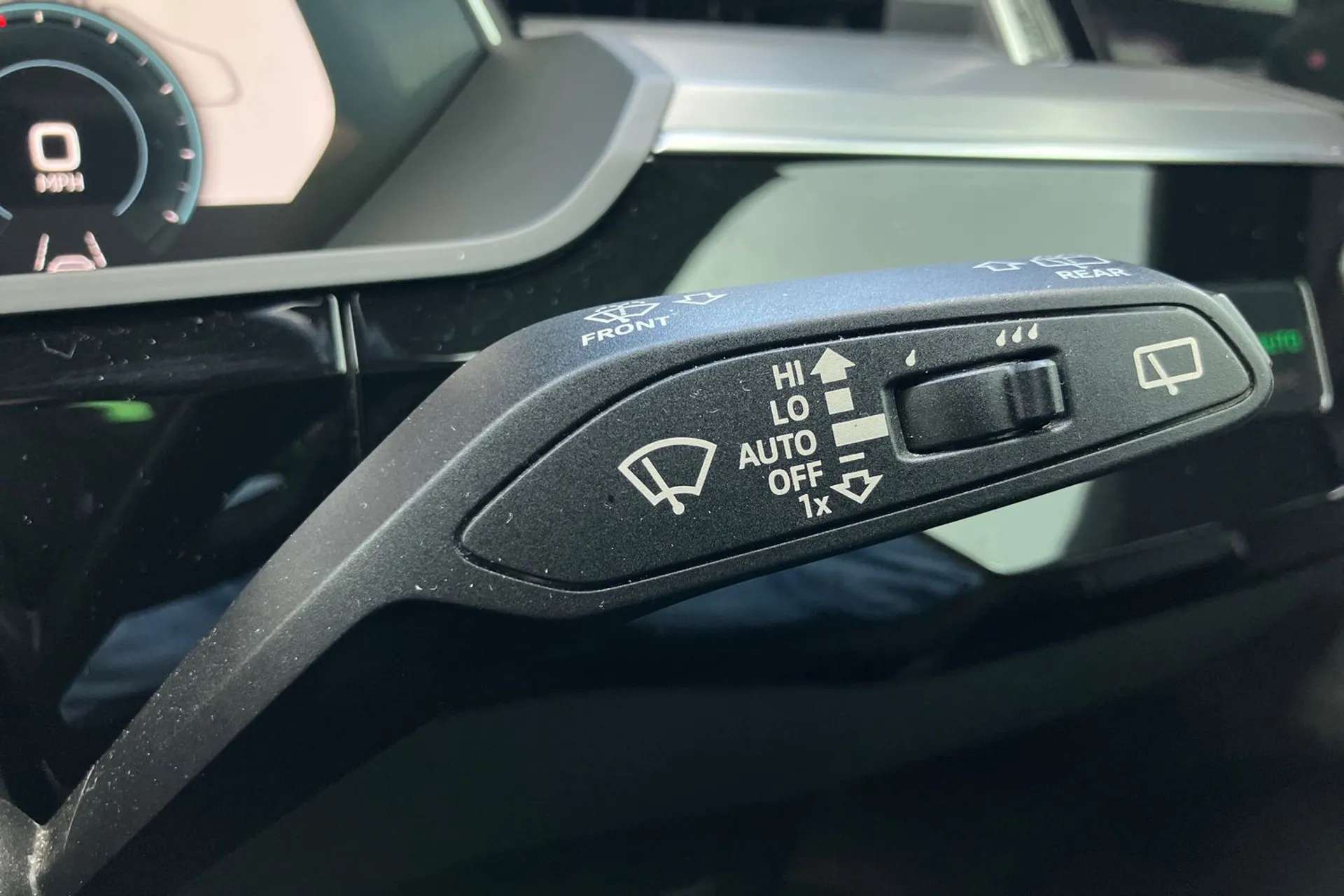 2021 AUDI E-TRON 2021 AUDI E-TRON