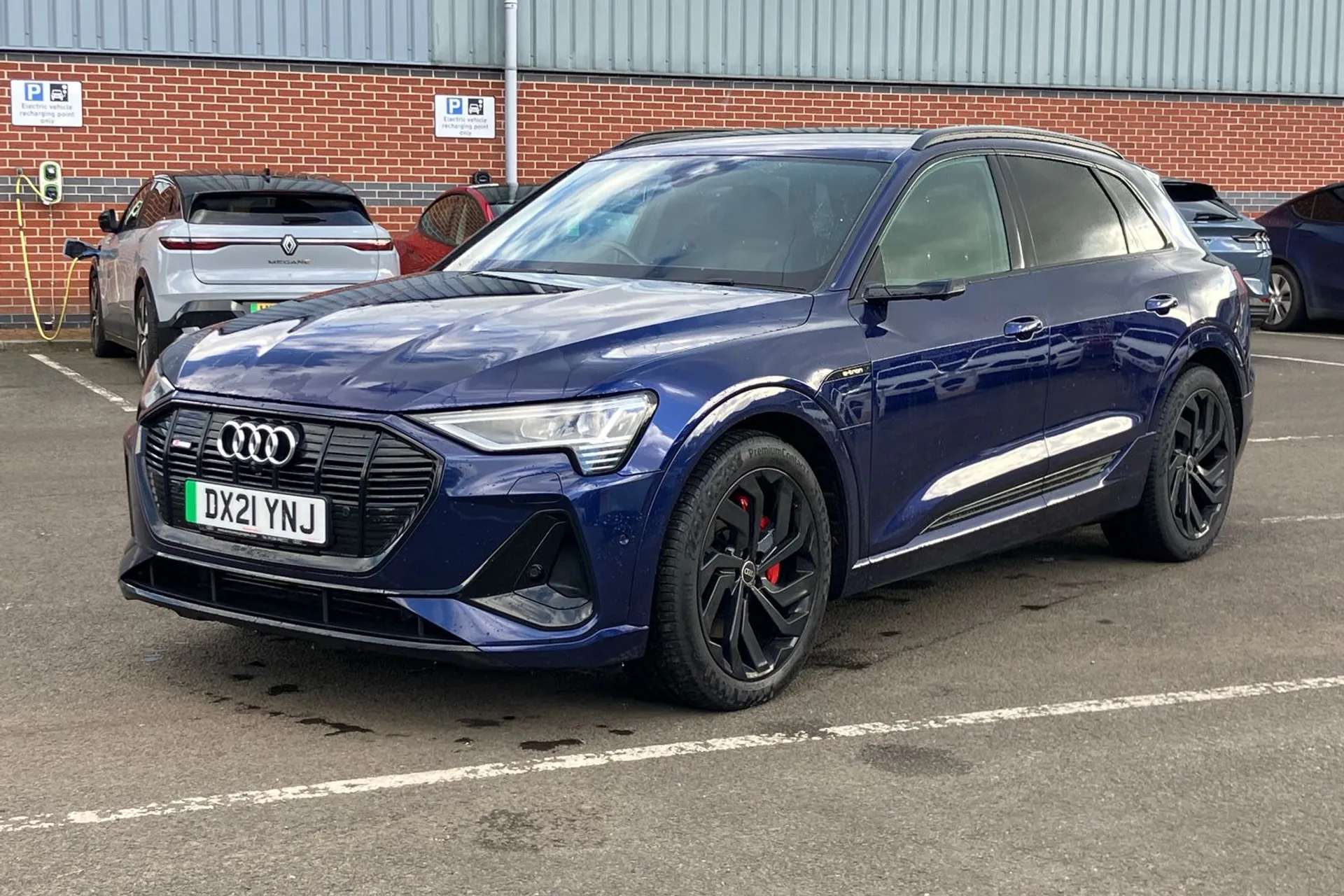 2021 AUDI E-TRON 2021 AUDI E-TRON