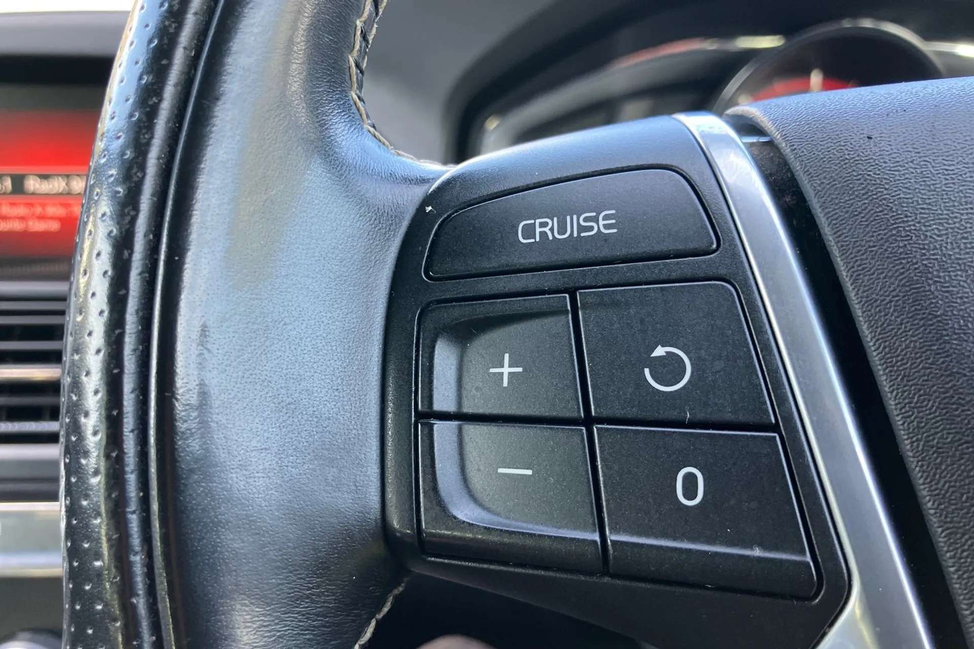 2017 VOLVO XC60 2017 VOLVO XC60