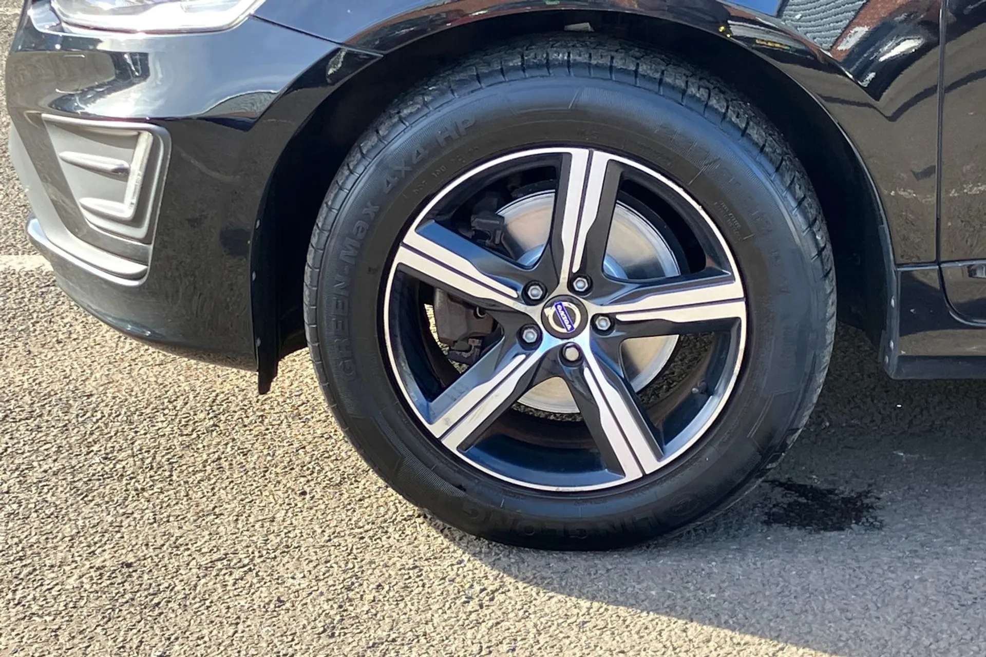 2017 VOLVO XC60 2017 VOLVO XC60