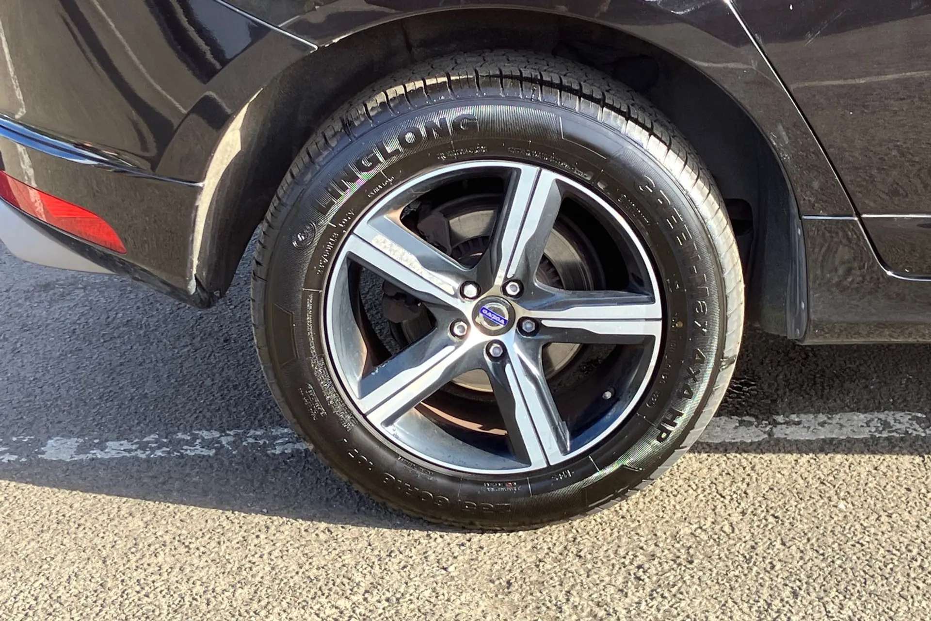 2017 VOLVO XC60 2017 VOLVO XC60