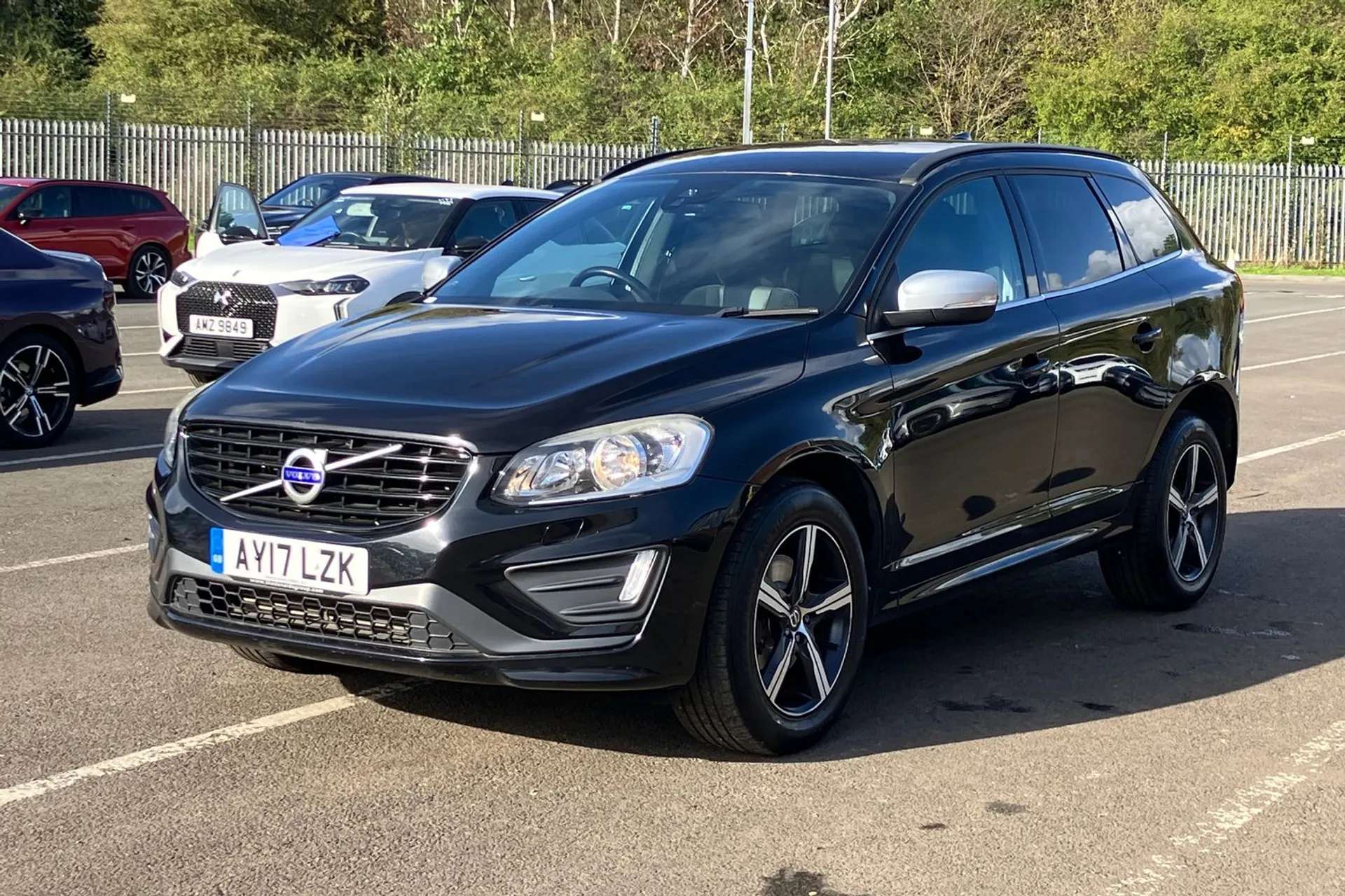 2017 VOLVO XC60 2017 VOLVO XC60