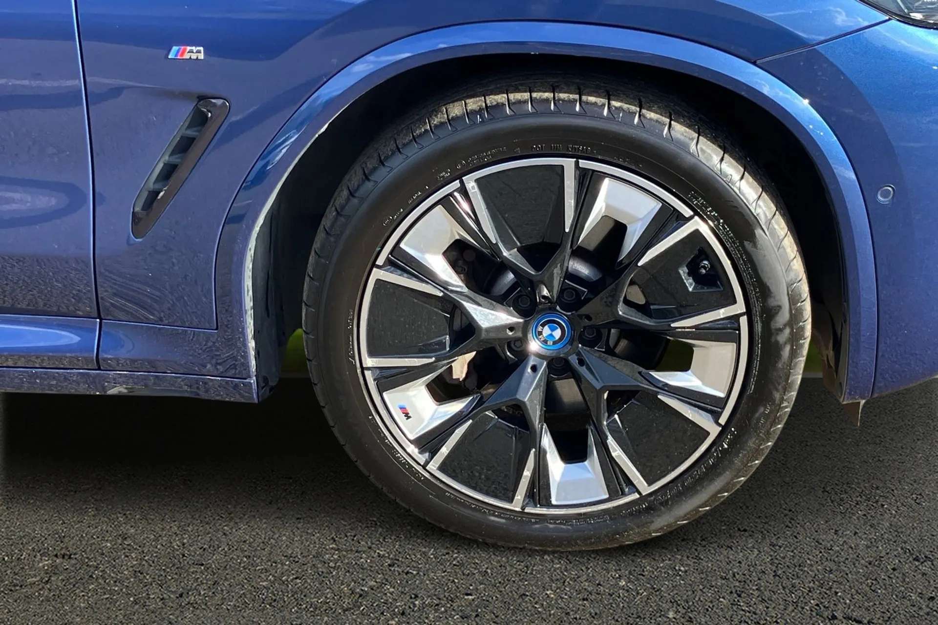 2022 BMW IX3 2022 BMW IX3
