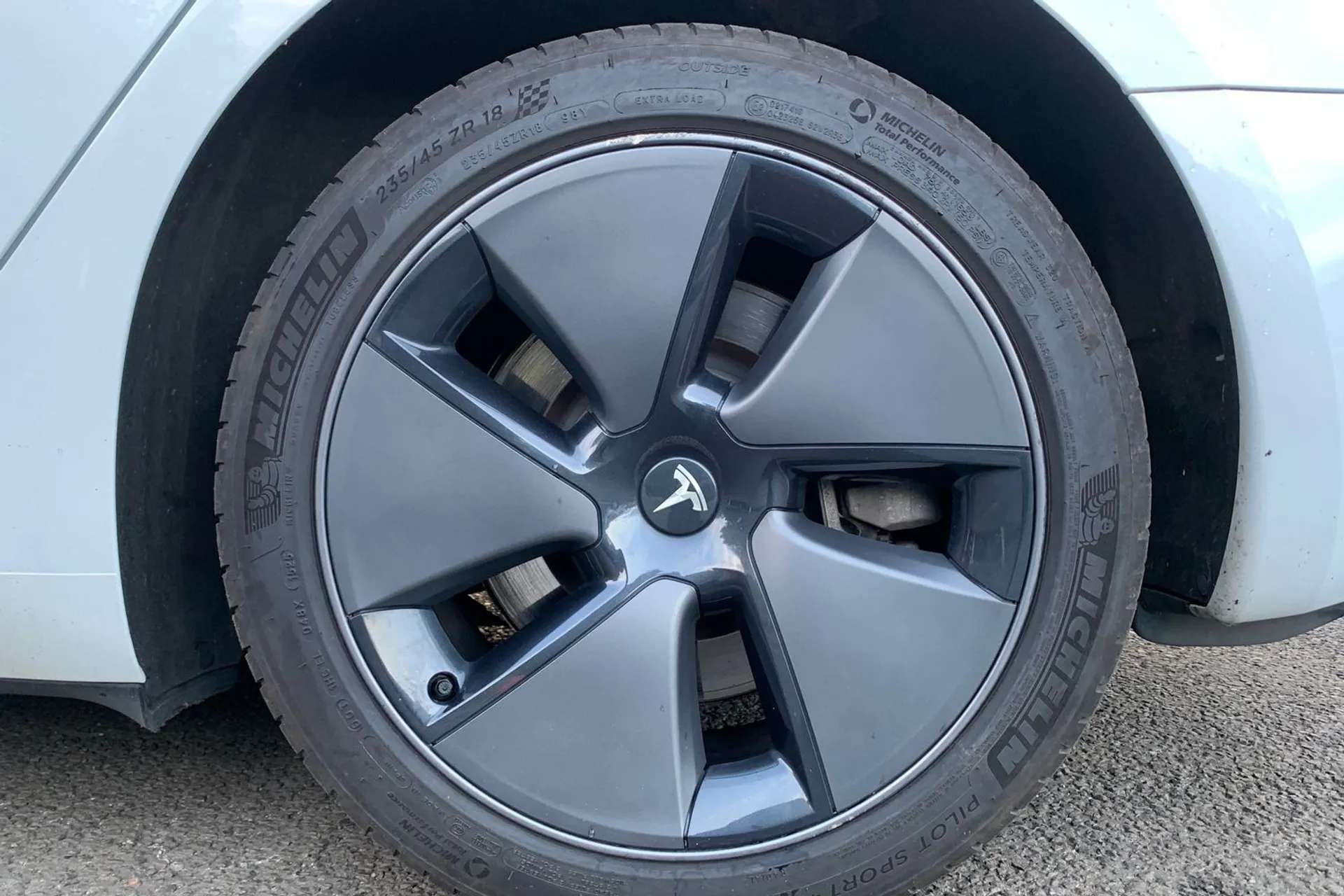 2023 TESLA MODEL 3 2023 TESLA MODEL 3