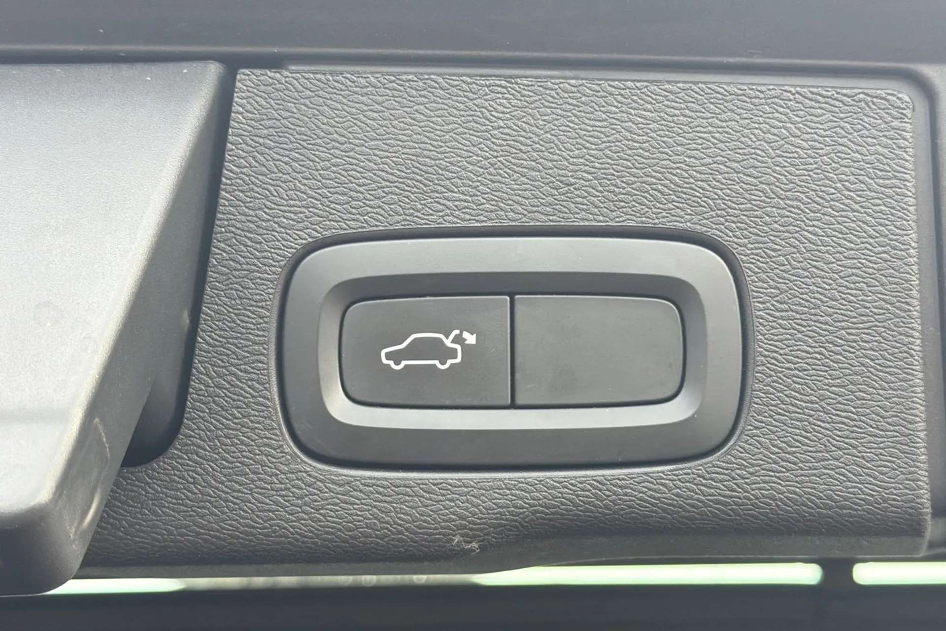 2023 VOLVO XC60 2023 VOLVO XC60
