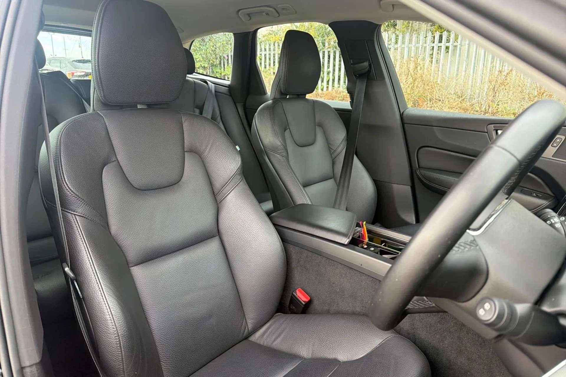 2023 VOLVO XC60 2023 VOLVO XC60
