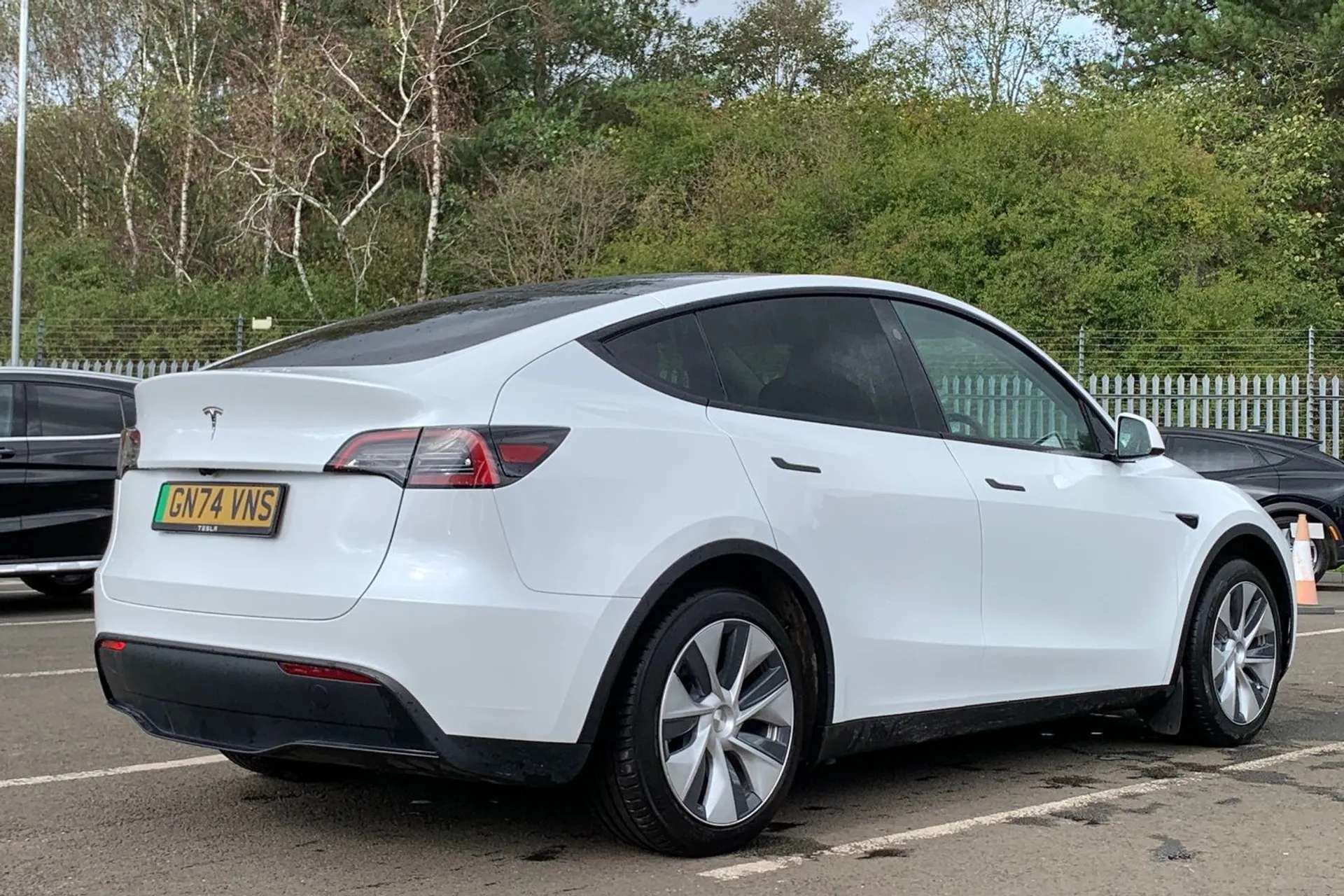 2024 TESLA MODEL Y 2024 TESLA MODEL Y