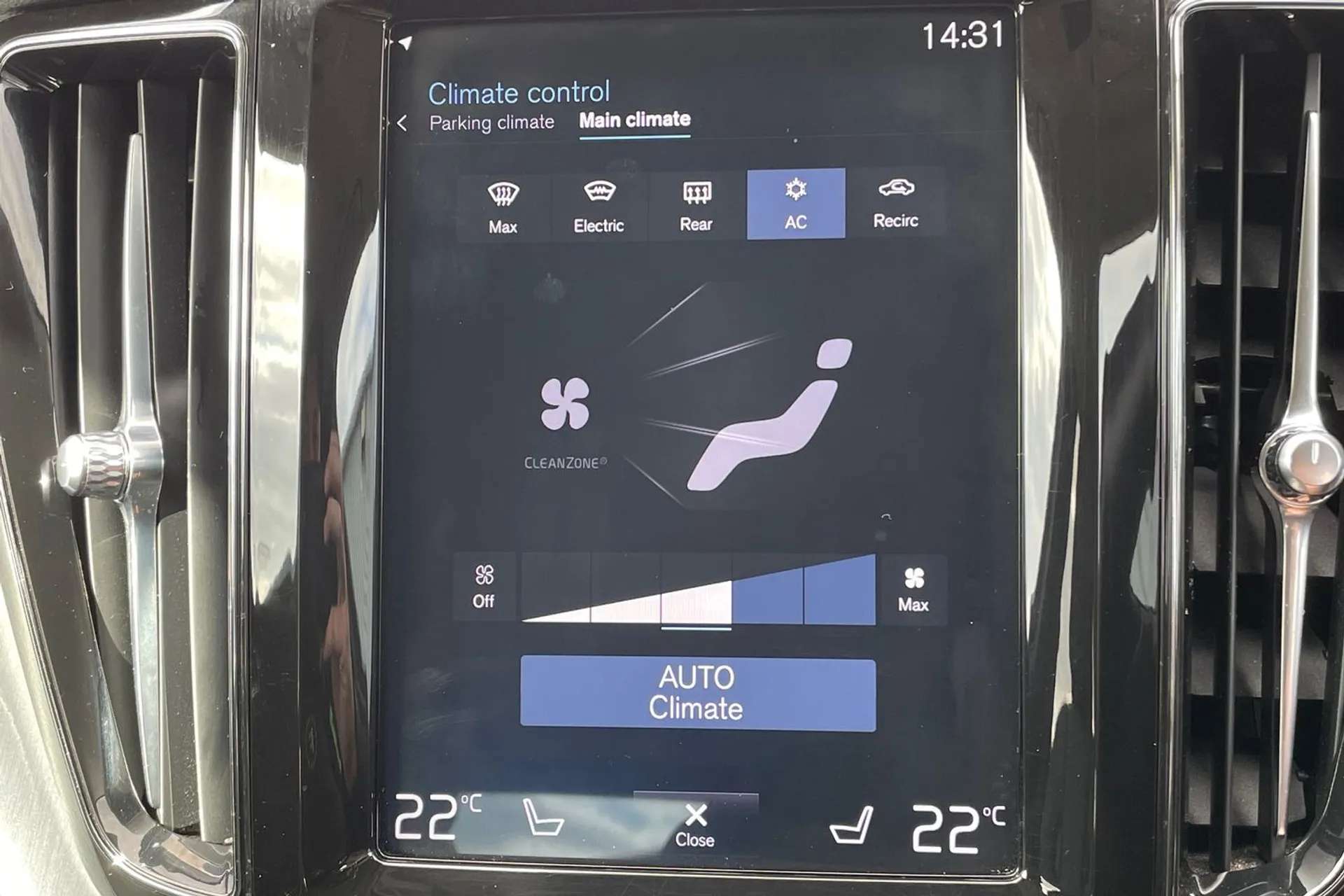 2020 VOLVO XC60 2020 VOLVO XC60
