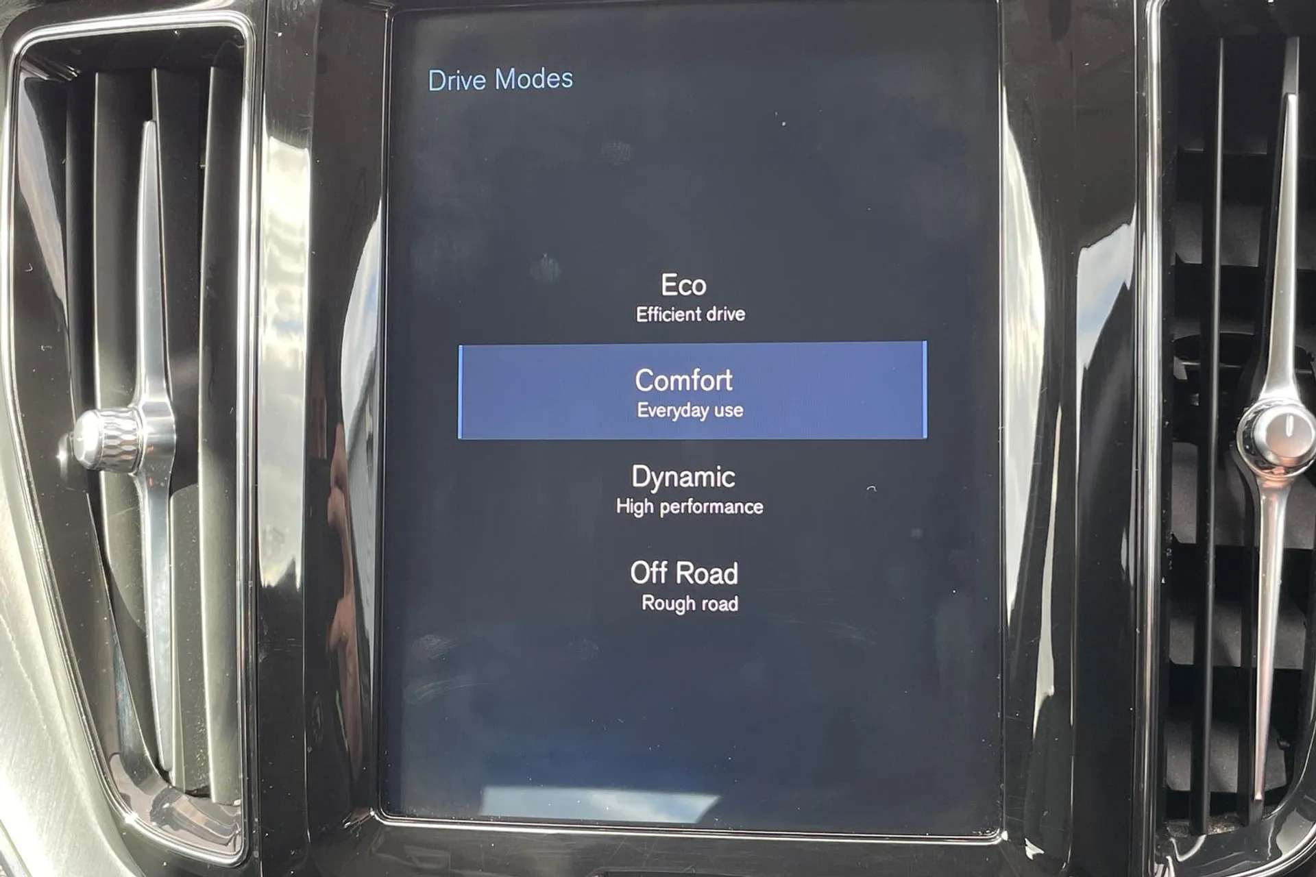 2020 VOLVO XC60 2020 VOLVO XC60