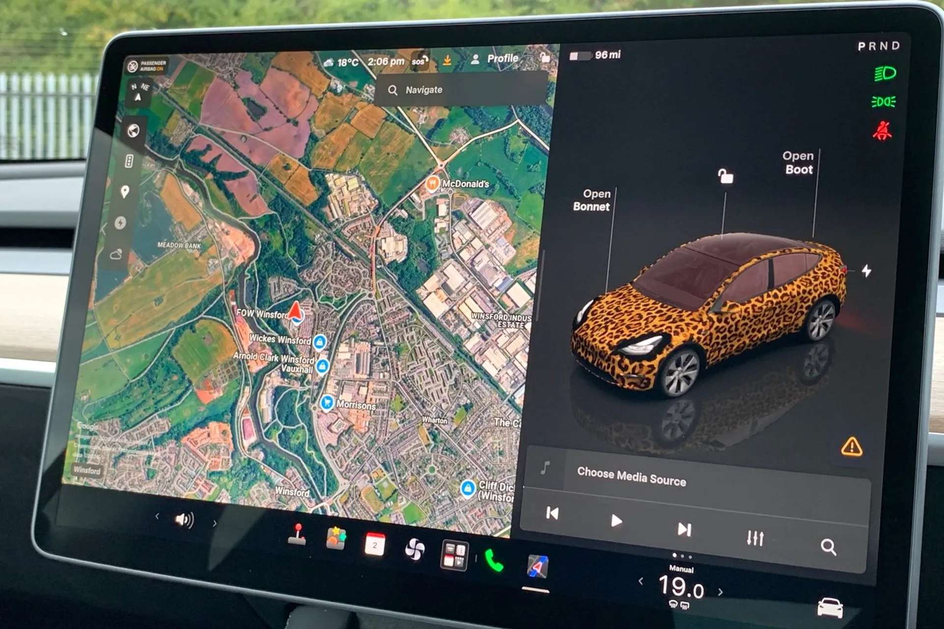 2024 TESLA MODEL Y 2024 TESLA MODEL Y