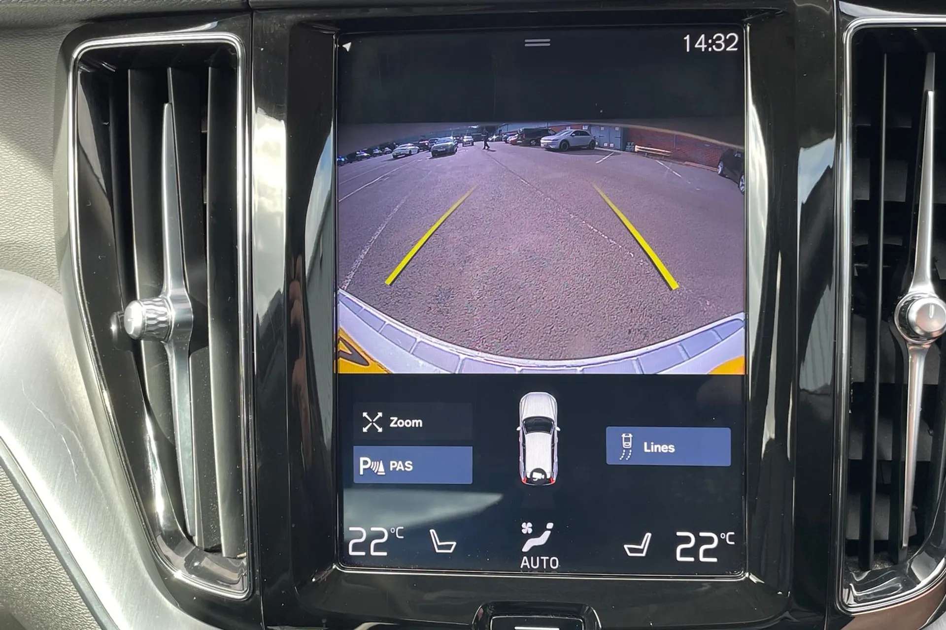 2020 VOLVO XC60 2020 VOLVO XC60