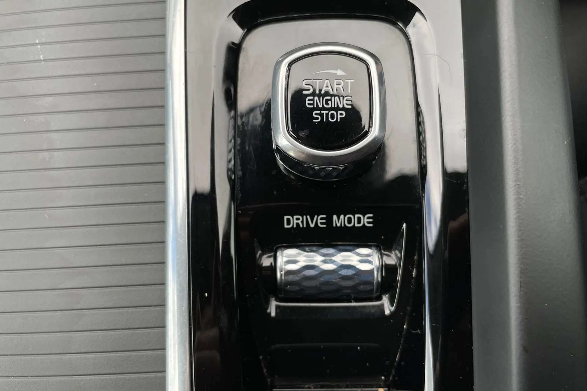 2020 VOLVO XC60 2020 VOLVO XC60