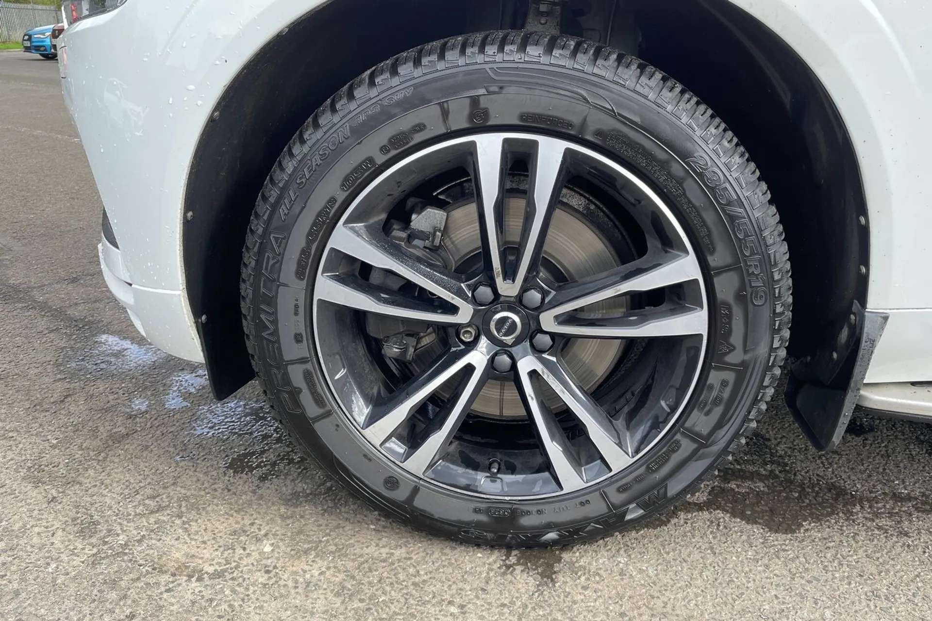2020 VOLVO XC60 2020 VOLVO XC60