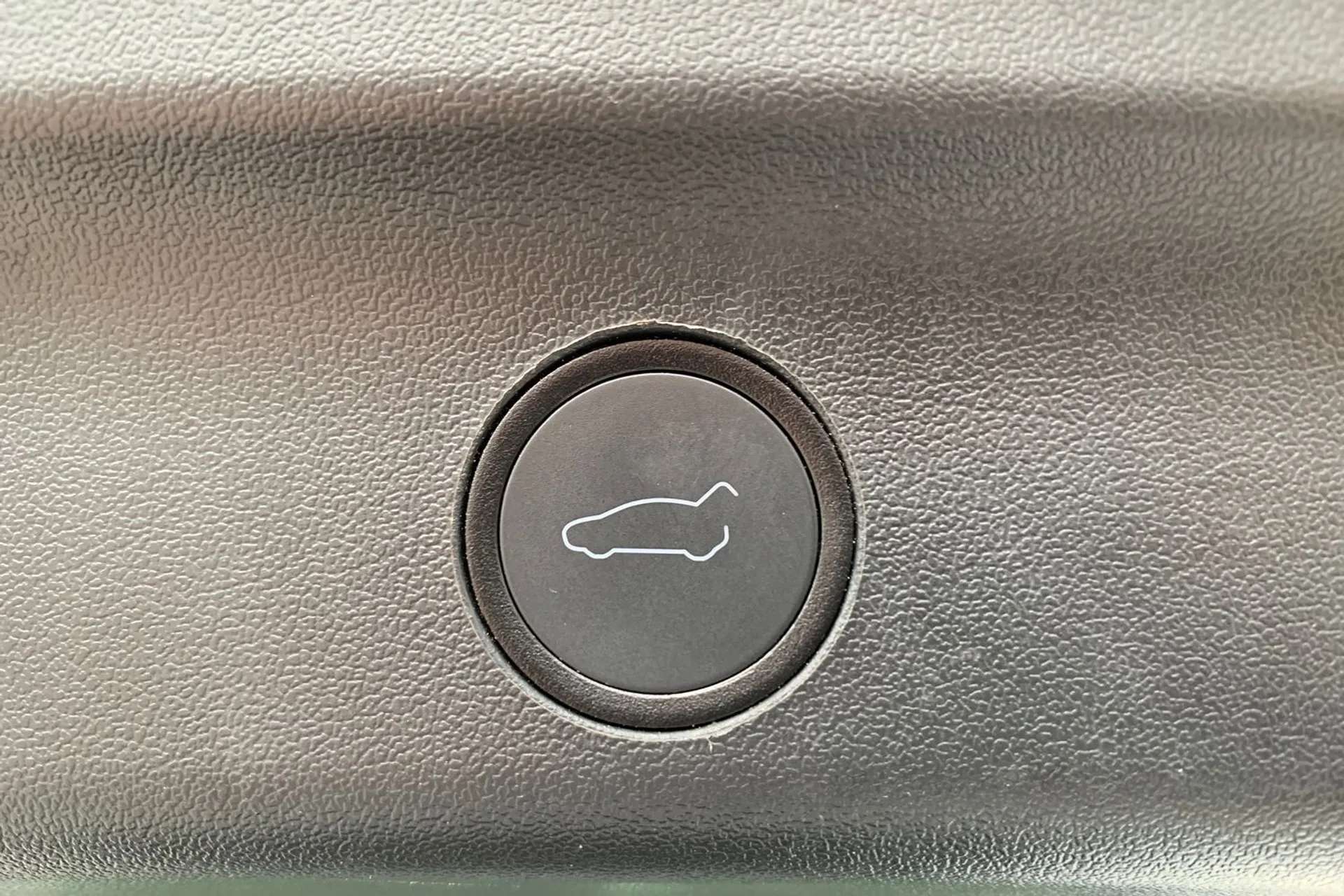 2024 TESLA MODEL Y 2024 TESLA MODEL Y