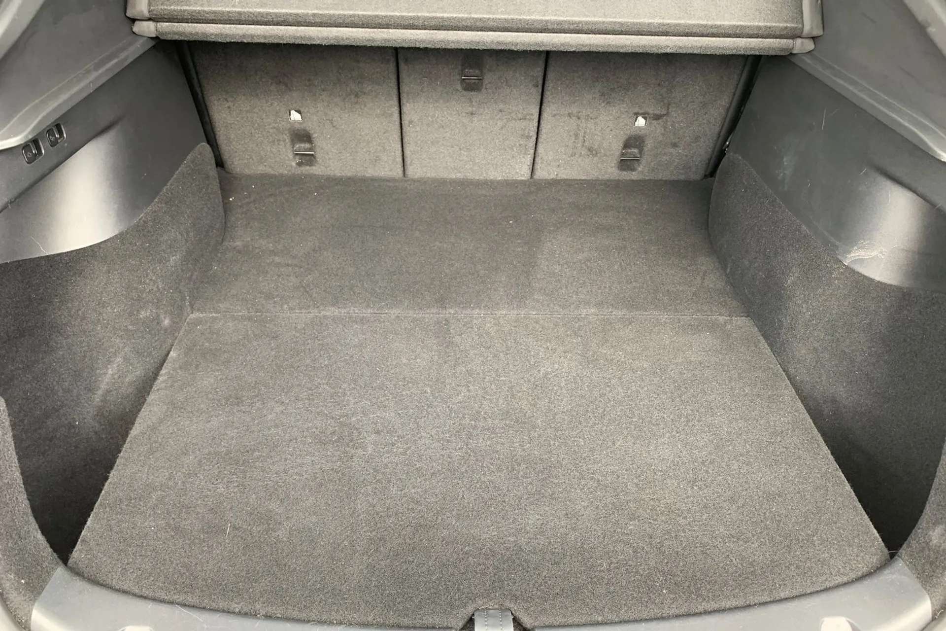 2024 TESLA MODEL Y 2024 TESLA MODEL Y