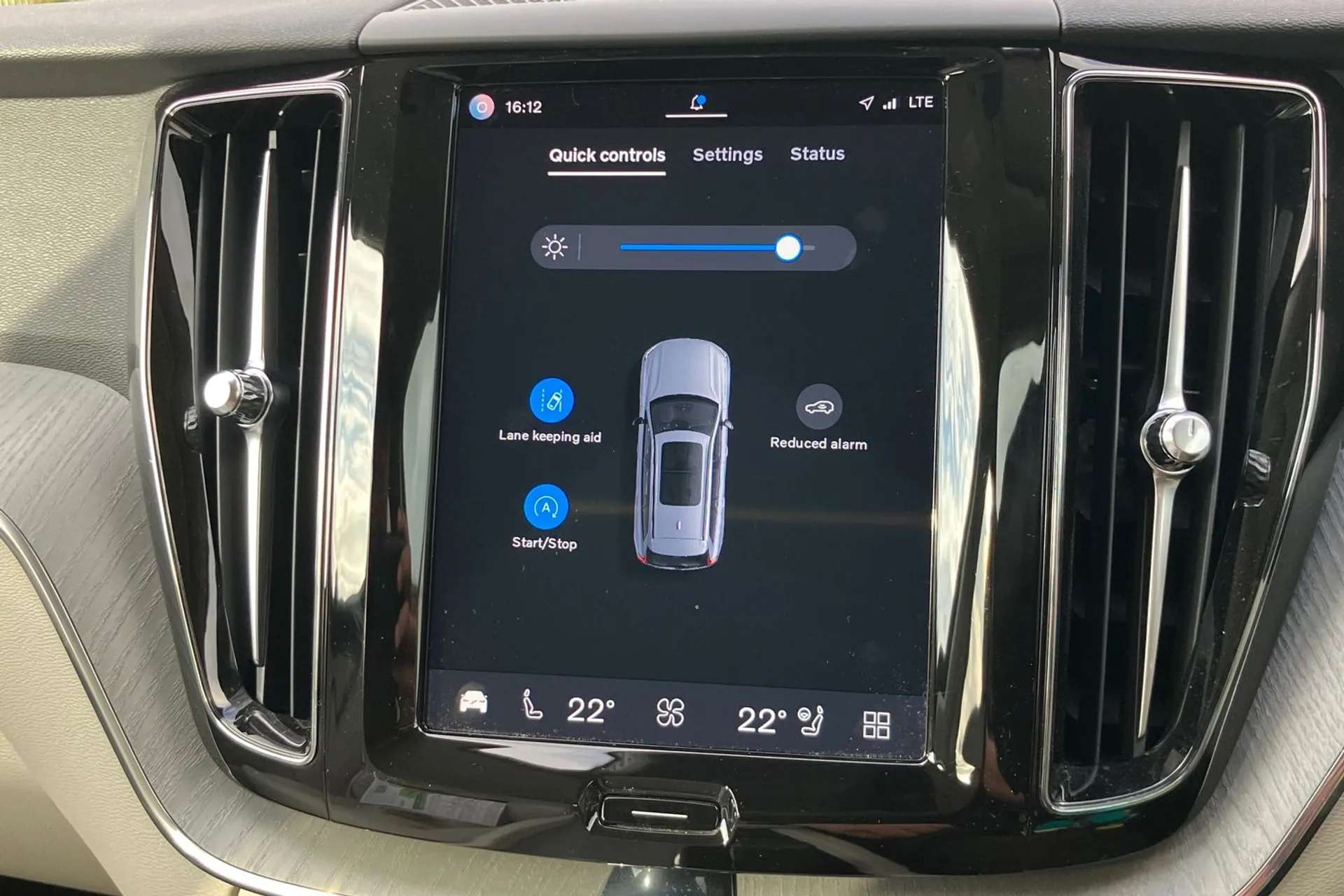 2023 VOLVO XC60 2023 VOLVO XC60