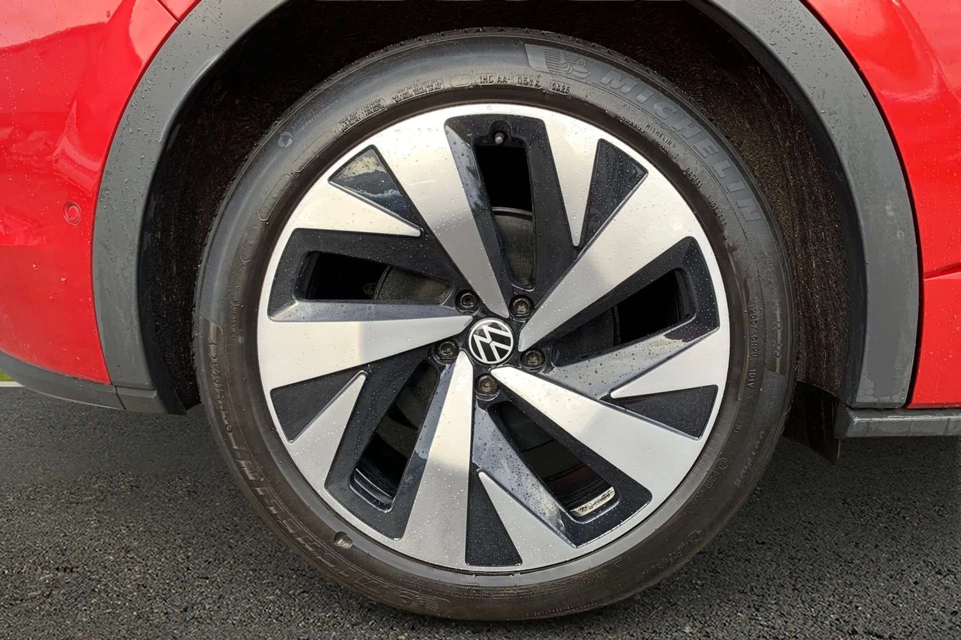 2023 VOLKSWAGEN ID.5 2023 VOLKSWAGEN ID.5