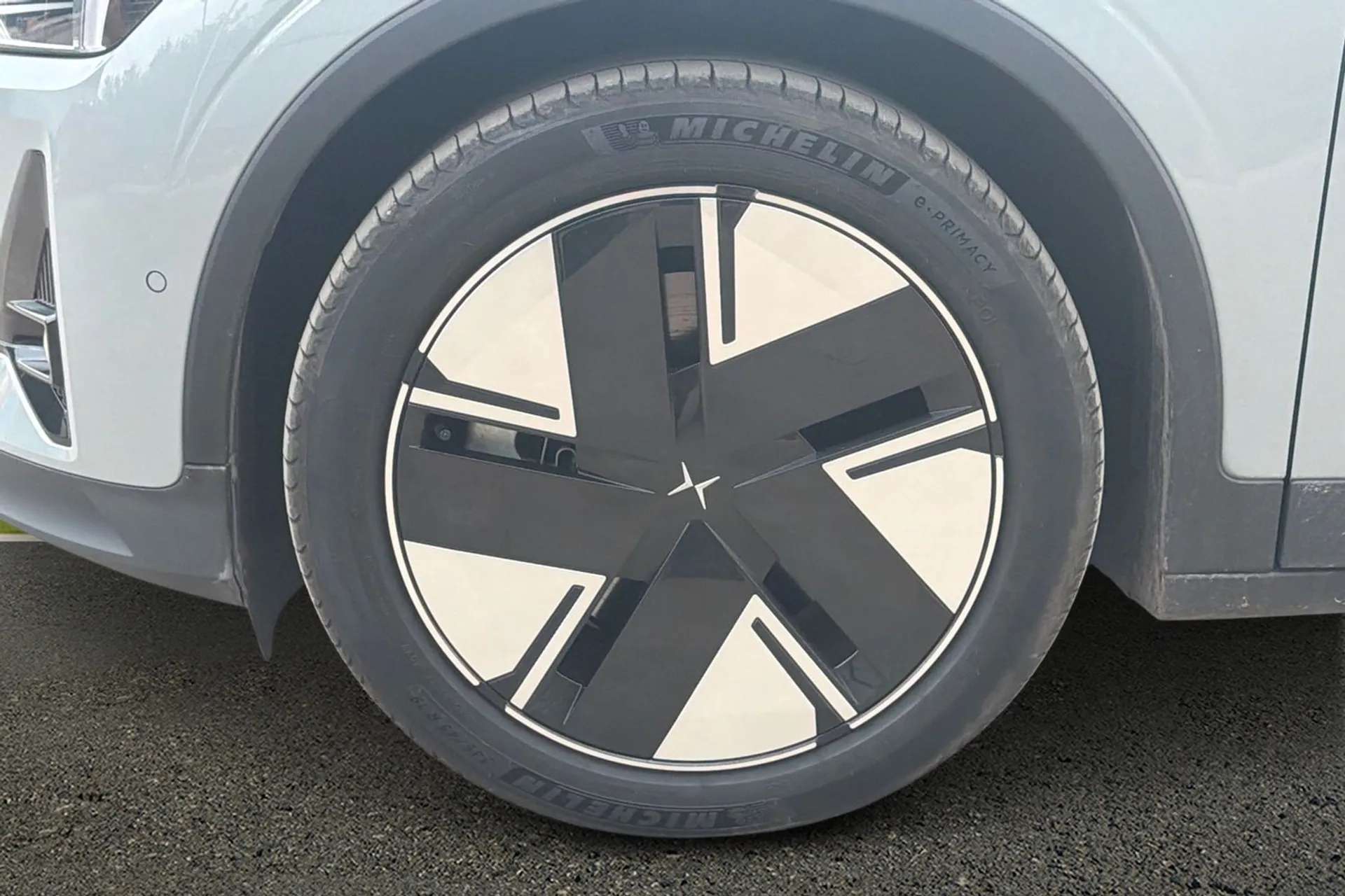 2025 POLESTAR 2 2025 POLESTAR 2