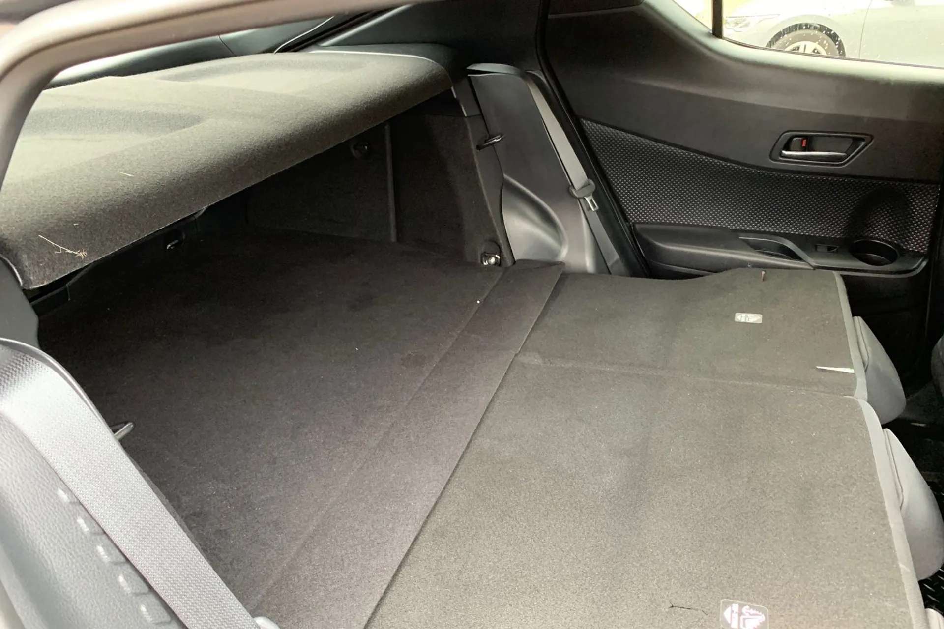 2023 TOYOTA C-HR 2023 TOYOTA C-HR