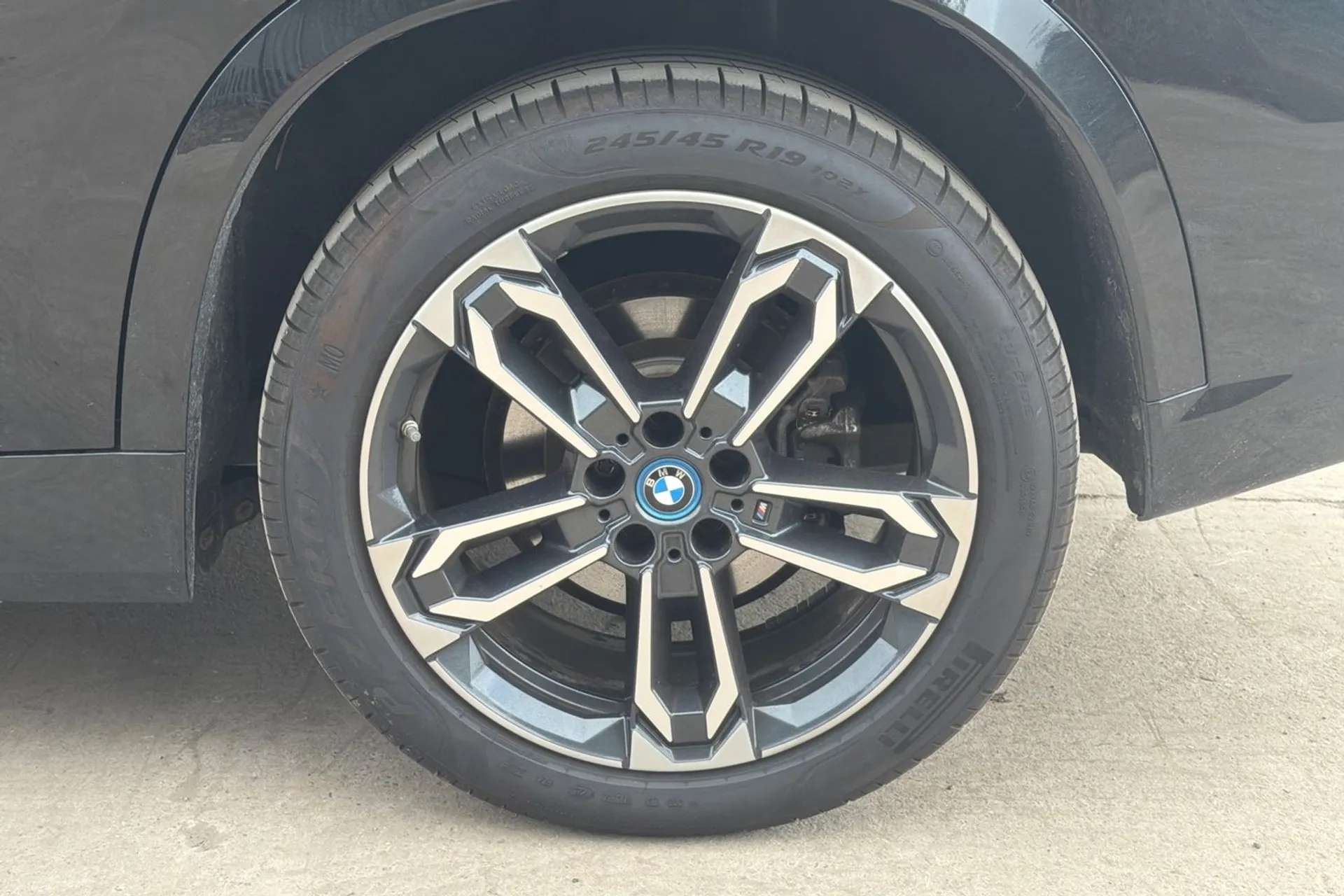 2023 BMW IX1 2023 BMW IX1