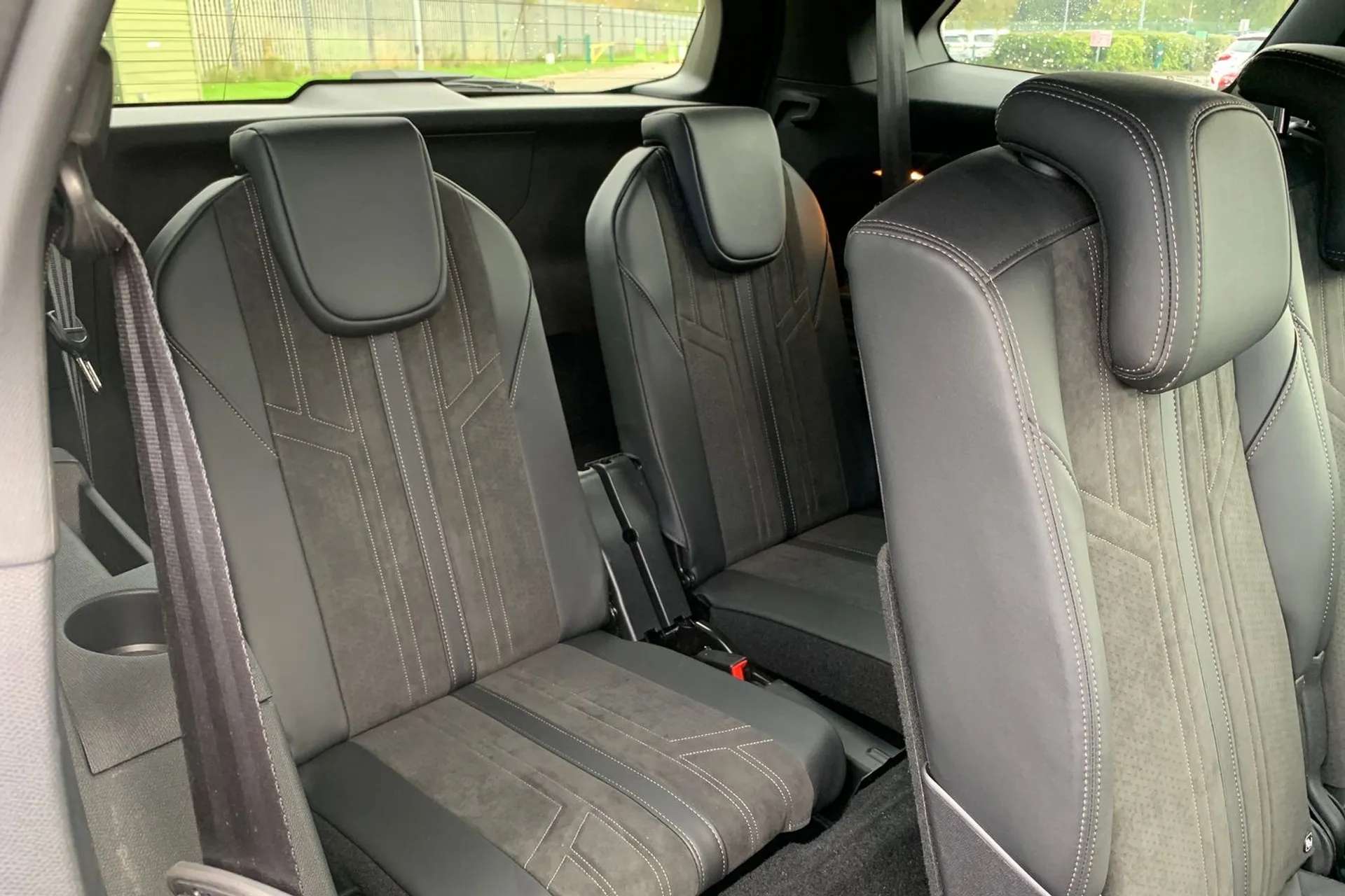 2021 PEUGEOT 5008 2021 PEUGEOT 5008