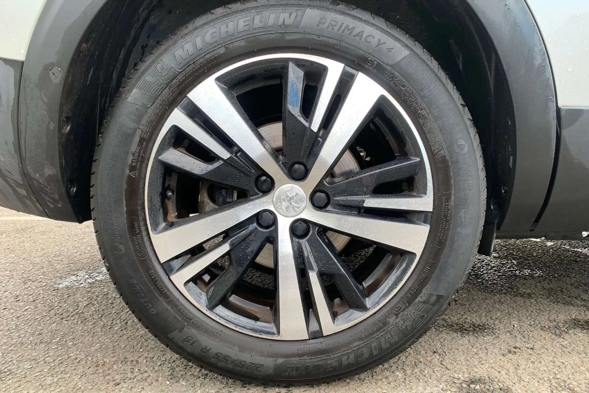 2021 PEUGEOT 5008 2021 PEUGEOT 5008