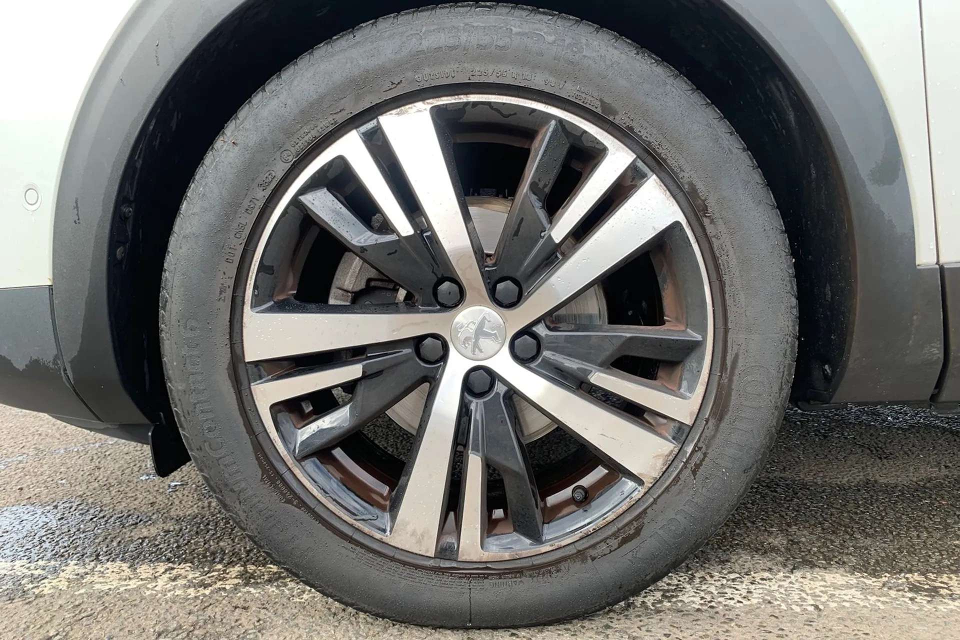 2021 PEUGEOT 5008 2021 PEUGEOT 5008