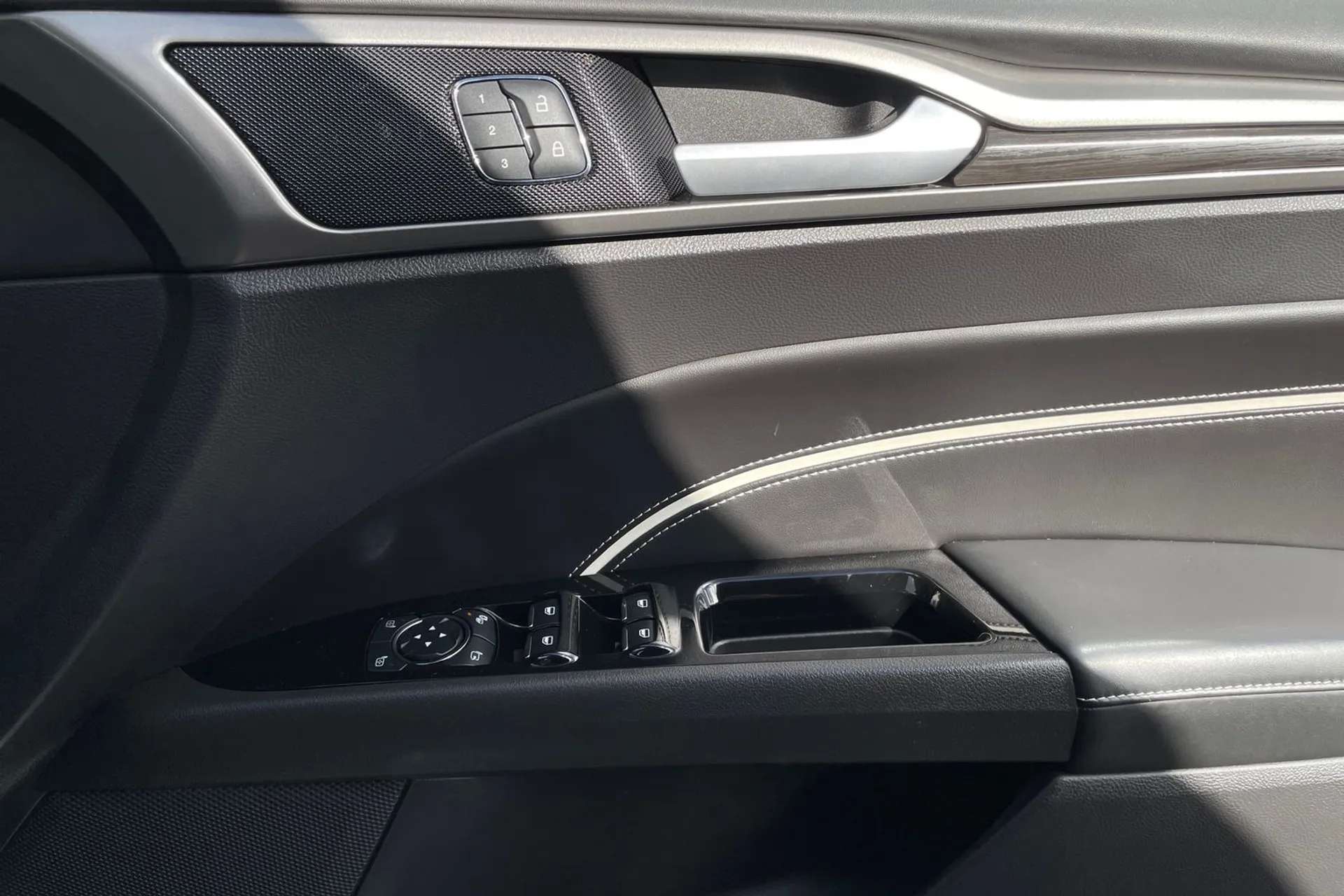 2021 FORD MONDEO VIGNALE 2021 FORD MONDEO VIGNALE
