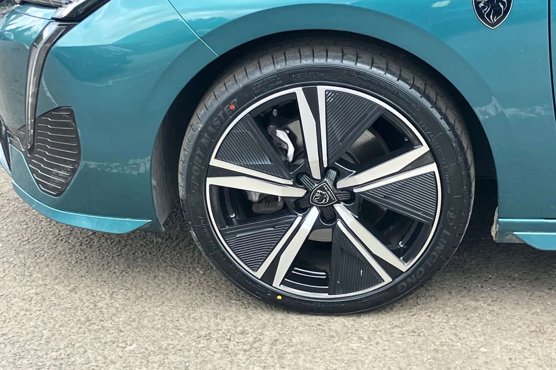 2025 PEUGEOT 308 2025 PEUGEOT 308