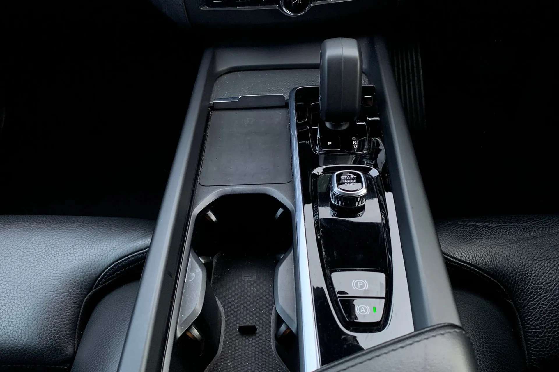 2023 VOLVO XC60 2023 VOLVO XC60