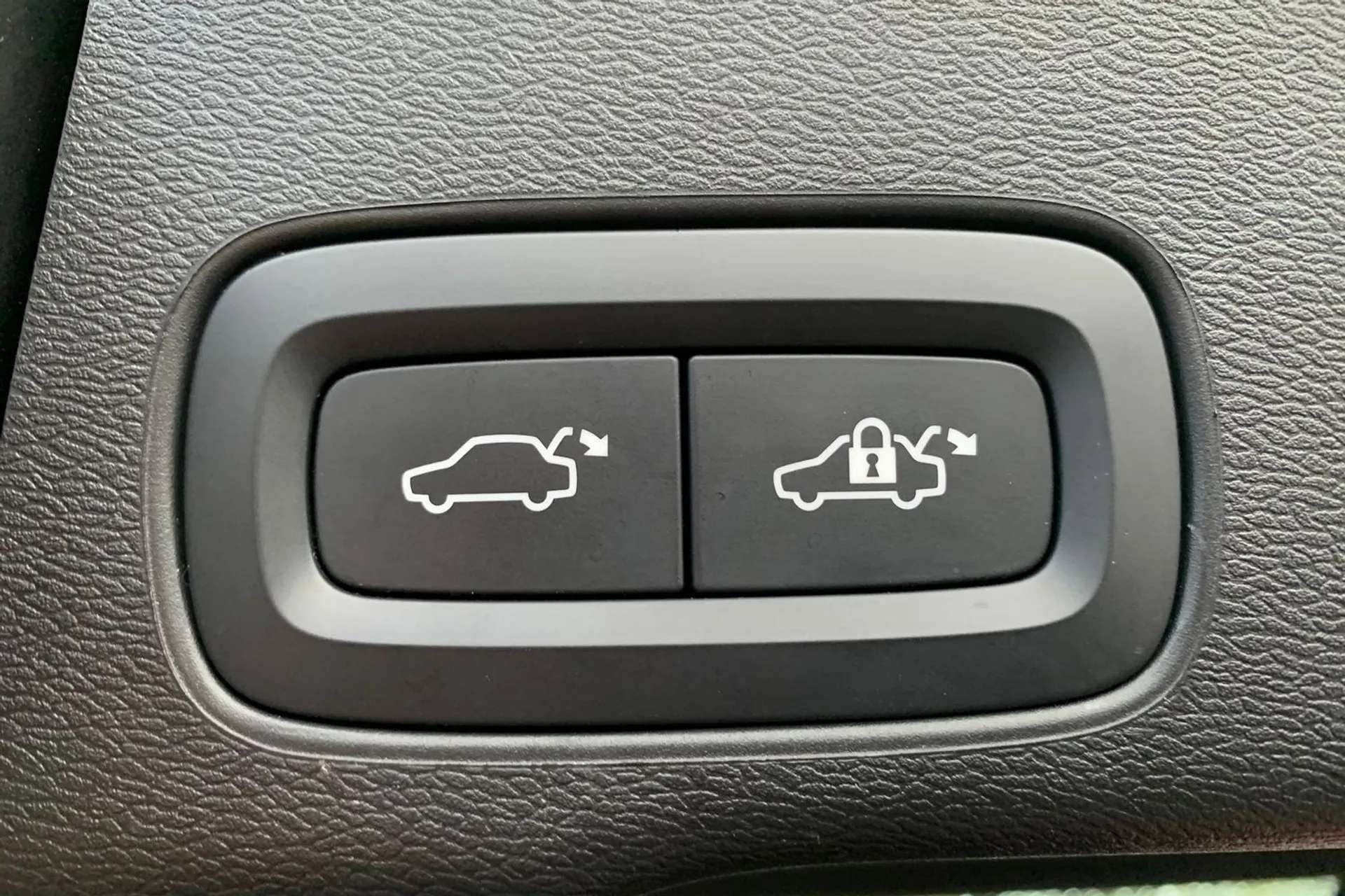 2023 VOLVO XC60 2023 VOLVO XC60