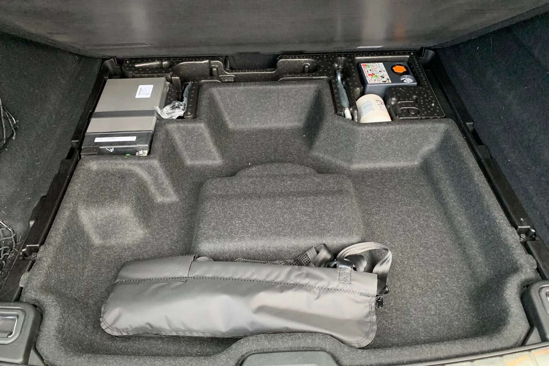 2023 VOLVO XC60 2023 VOLVO XC60