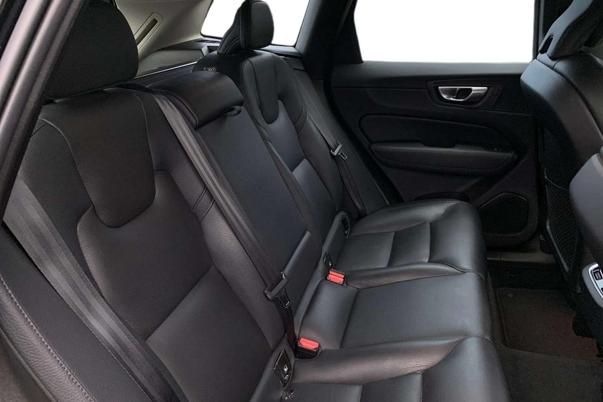2023 VOLVO XC60 2023 VOLVO XC60