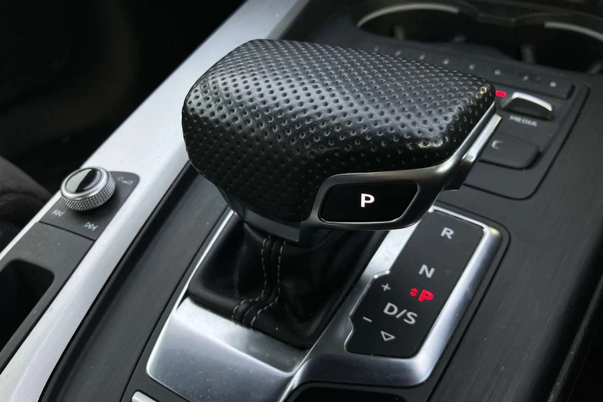 2018 AUDI A4 2018 AUDI A4