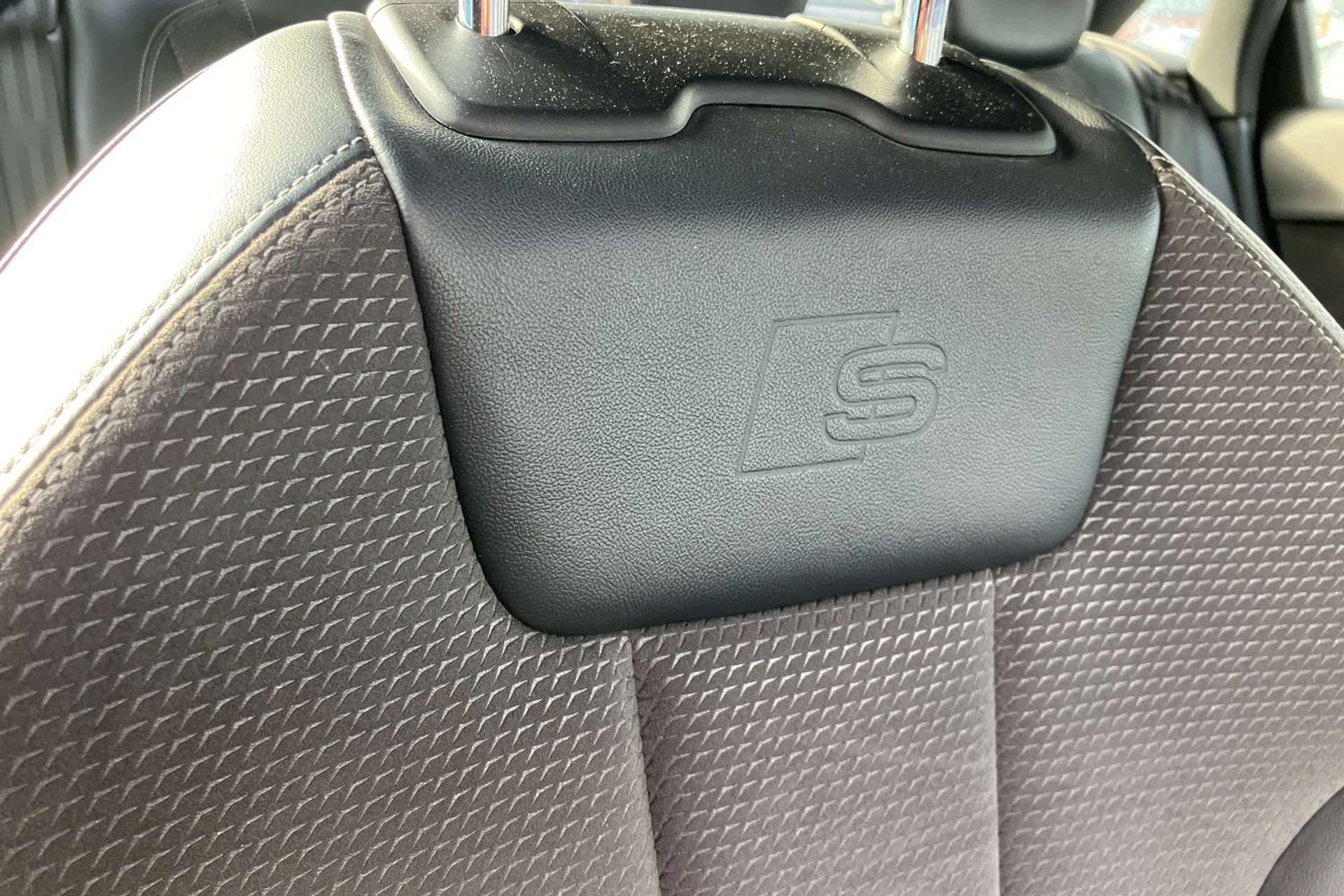 2018 AUDI A4 2018 AUDI A4