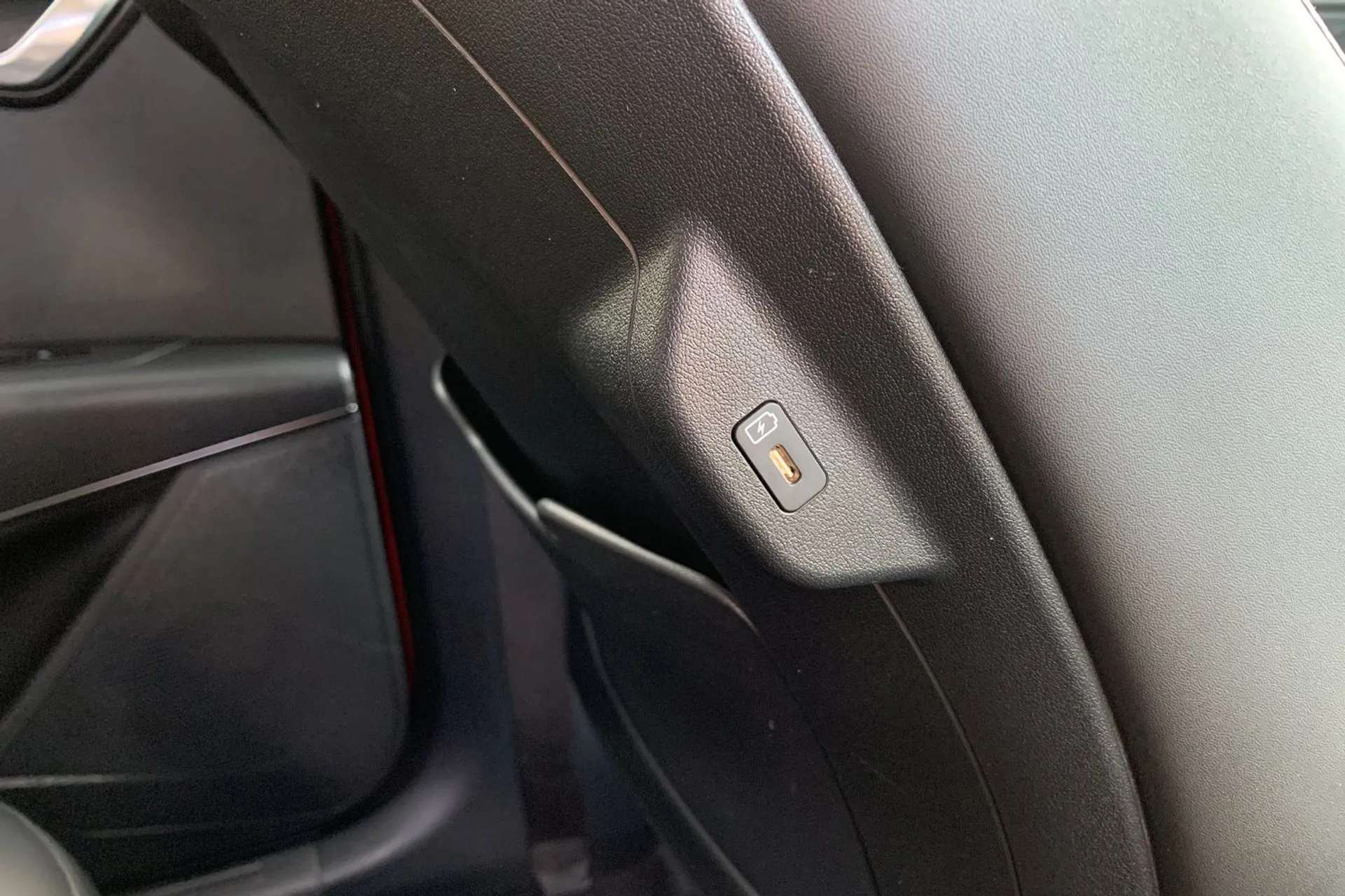 2024 KIA NIRO 2024 KIA NIRO