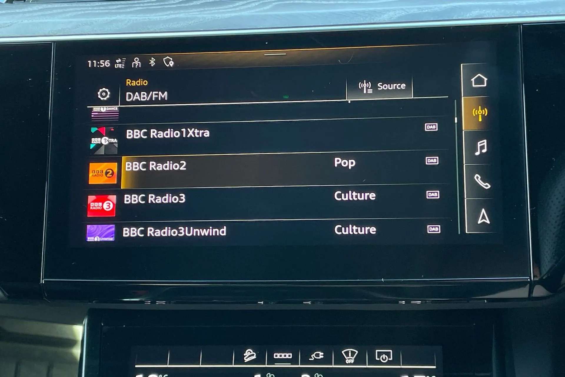 2022 AUDI E-TRON 2022 AUDI E-TRON