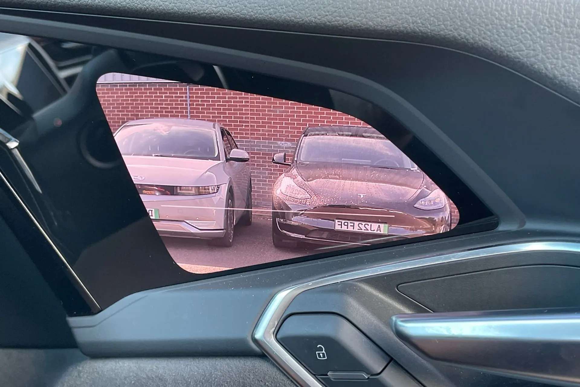 2022 AUDI E-TRON 2022 AUDI E-TRON