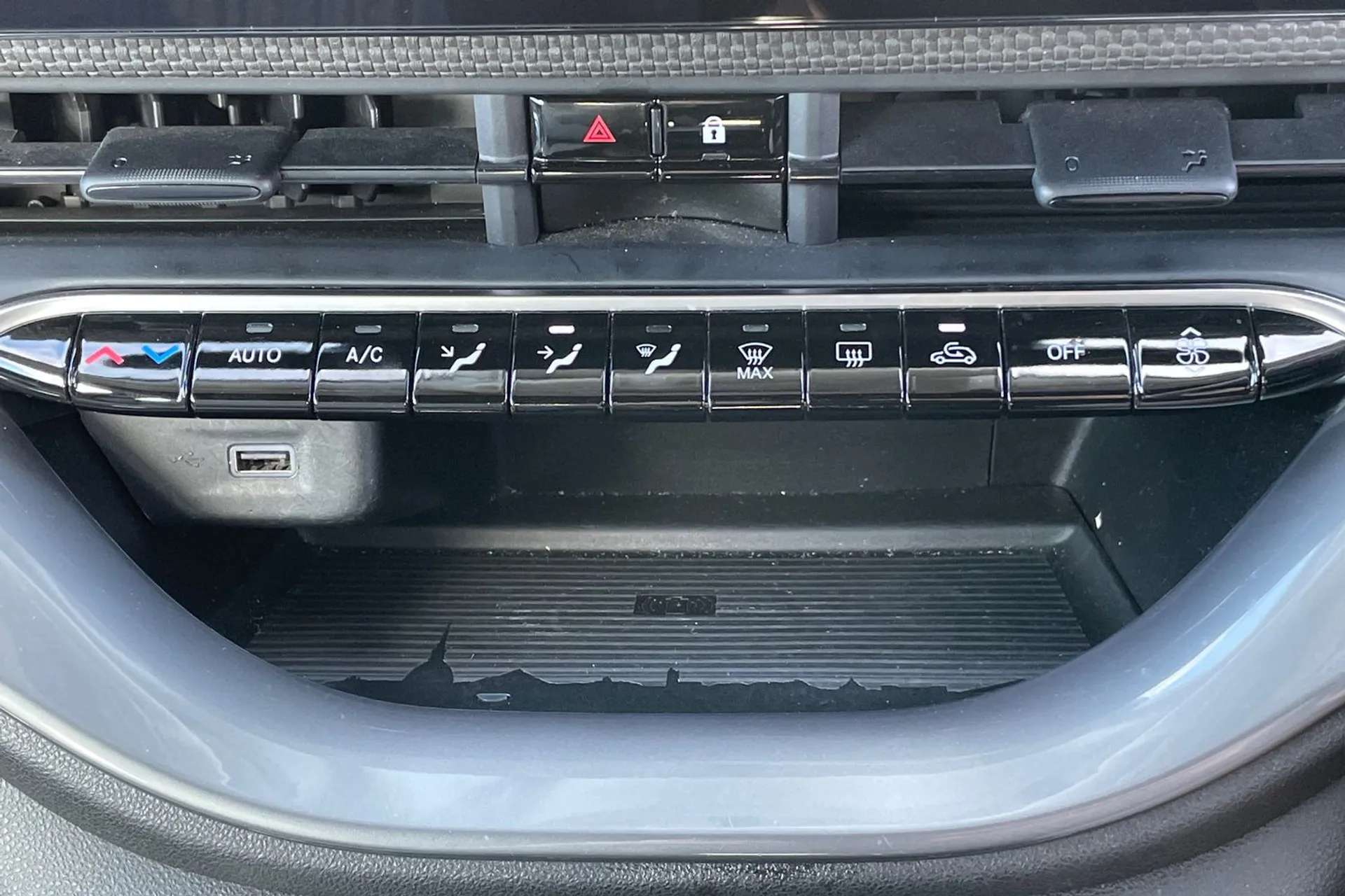 2023 FIAT 500 2023 FIAT 500